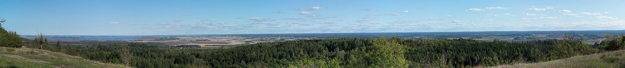 Photo showing: Panorama from the top of Omberg.