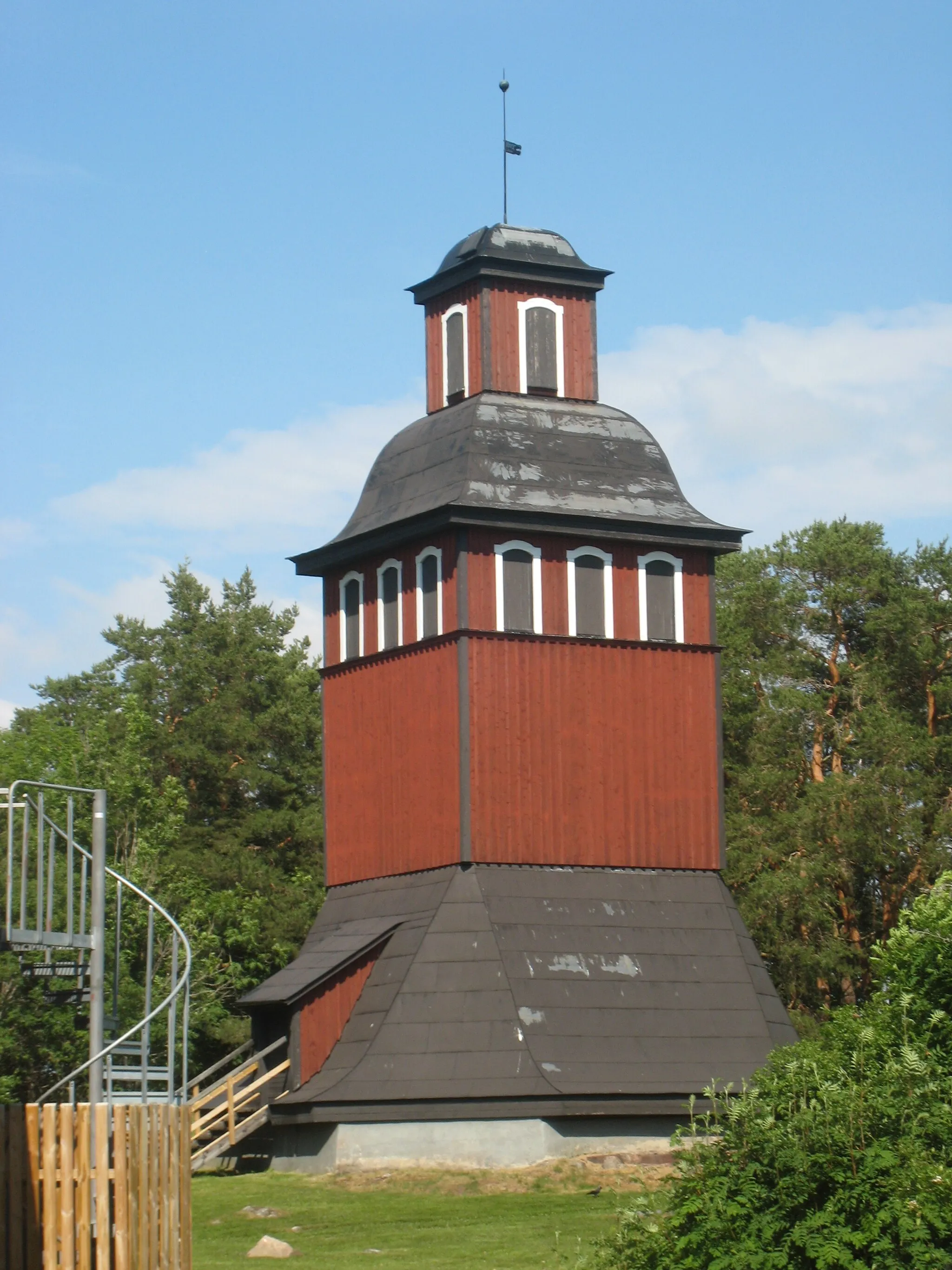 Photo showing: The belfry at Knutby Church, Uppsala Municipality