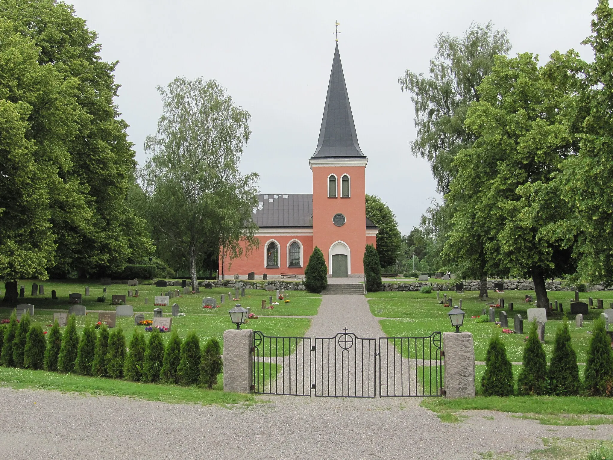 Photo showing: Länna kyrka