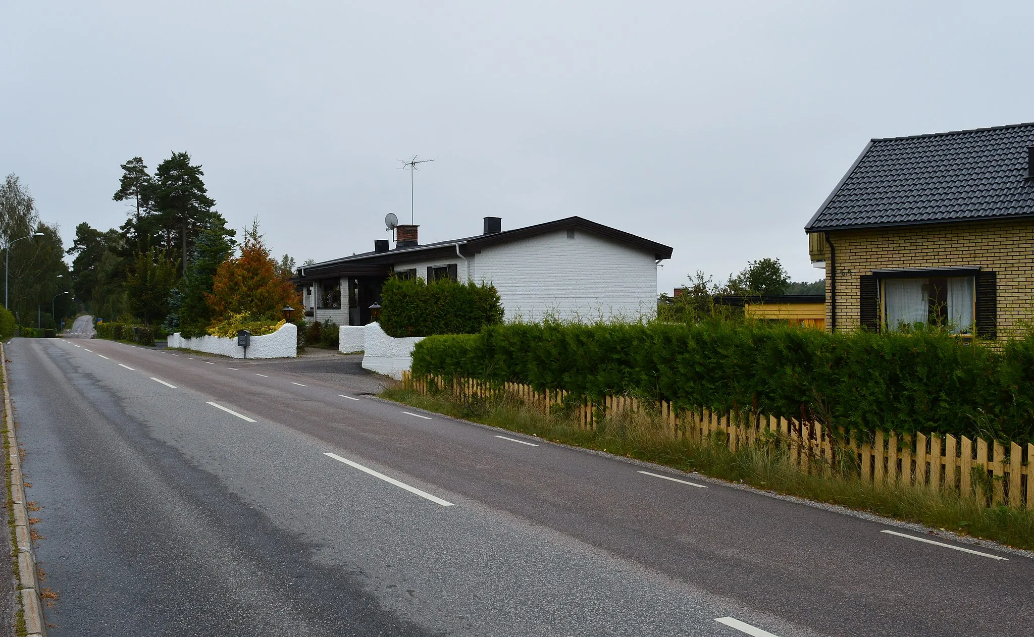 Photo showing: Hus längs Borsöknavägen i Borsökna i Eskilstuna kommun.