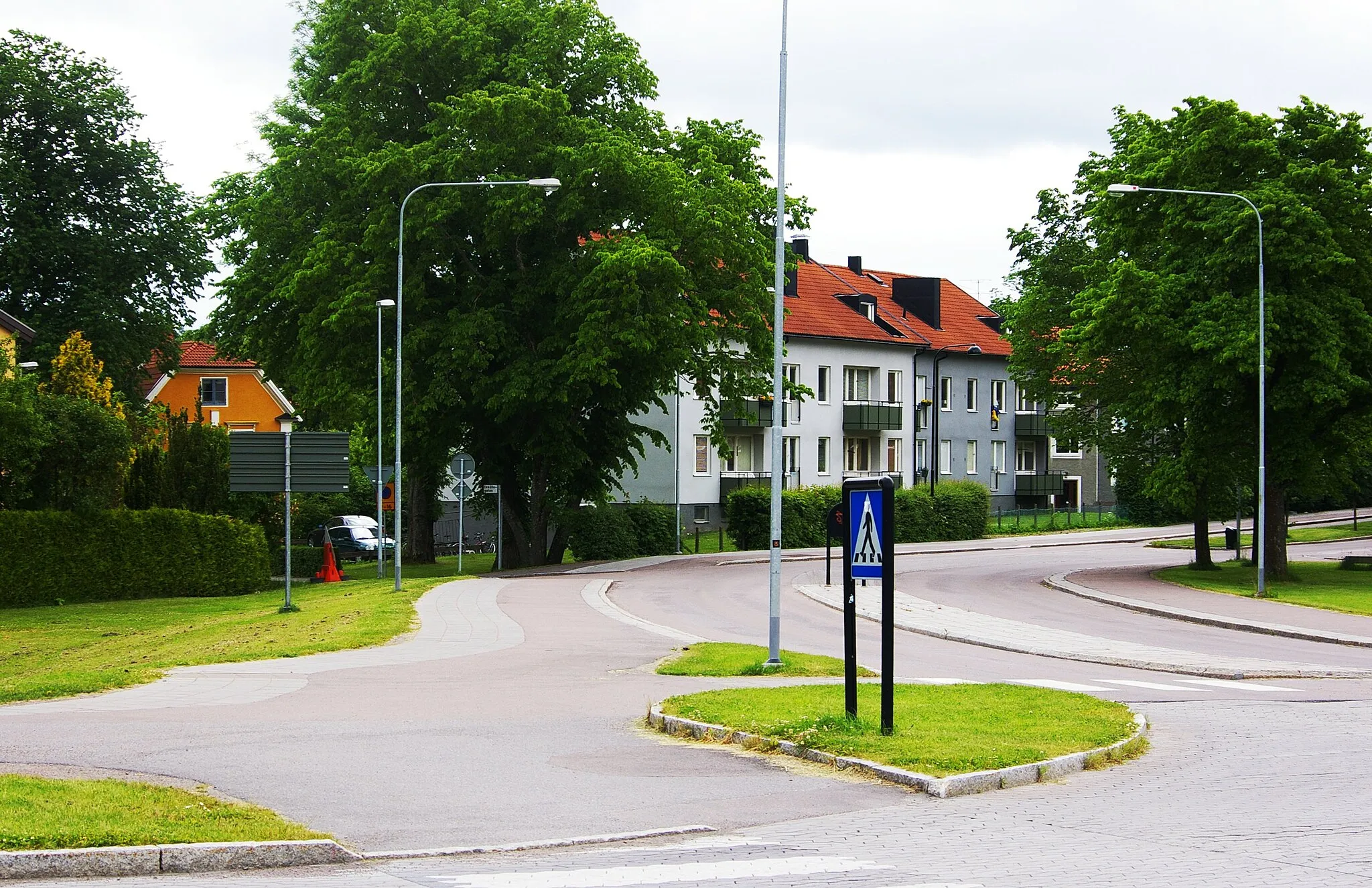 Photo showing: Garnisonsvägen i stadsdelen Ekkällan, Linköping.