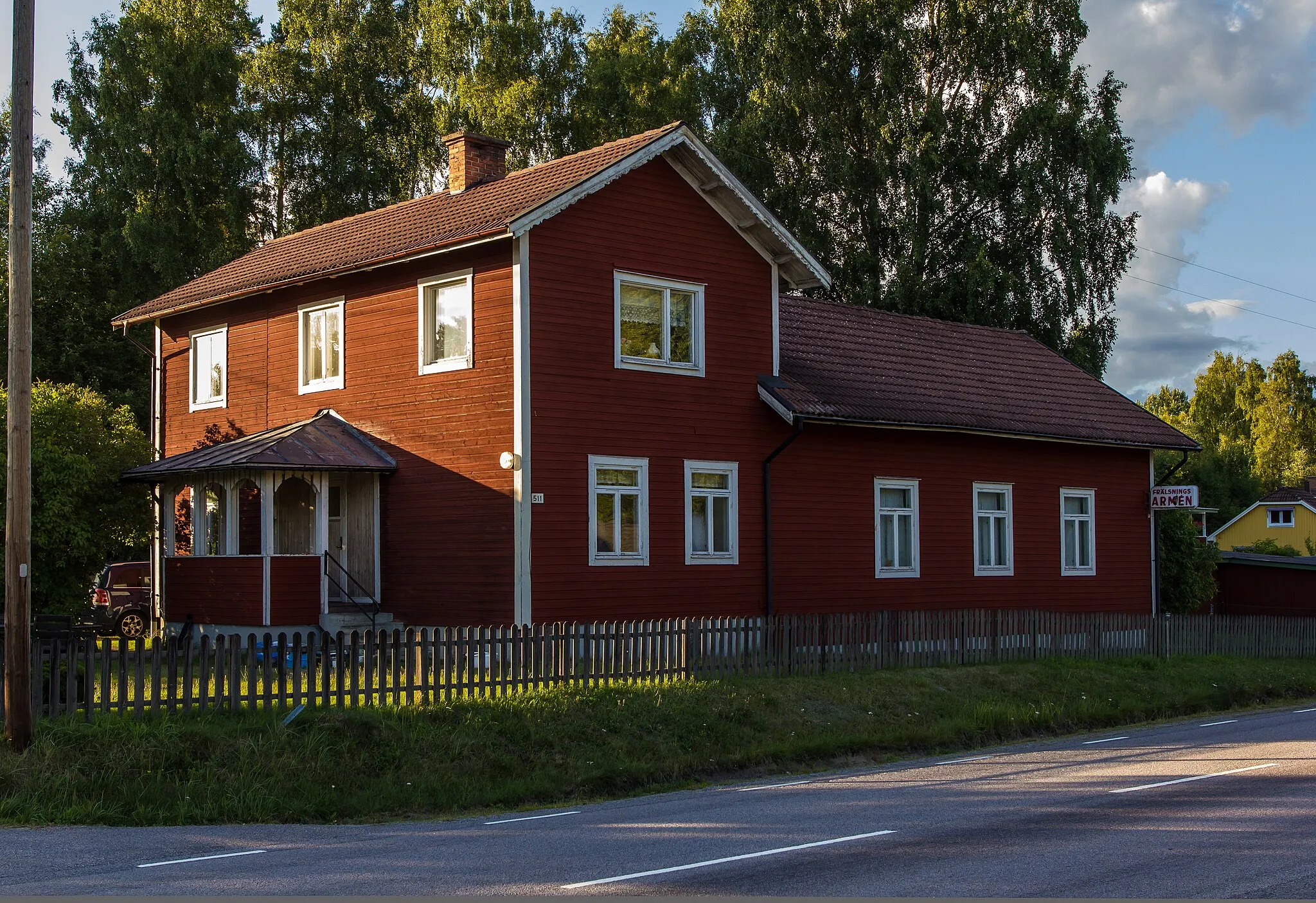Photo showing: Salvation army in Strömsfors, Norrköping Municipality, Sweden.
