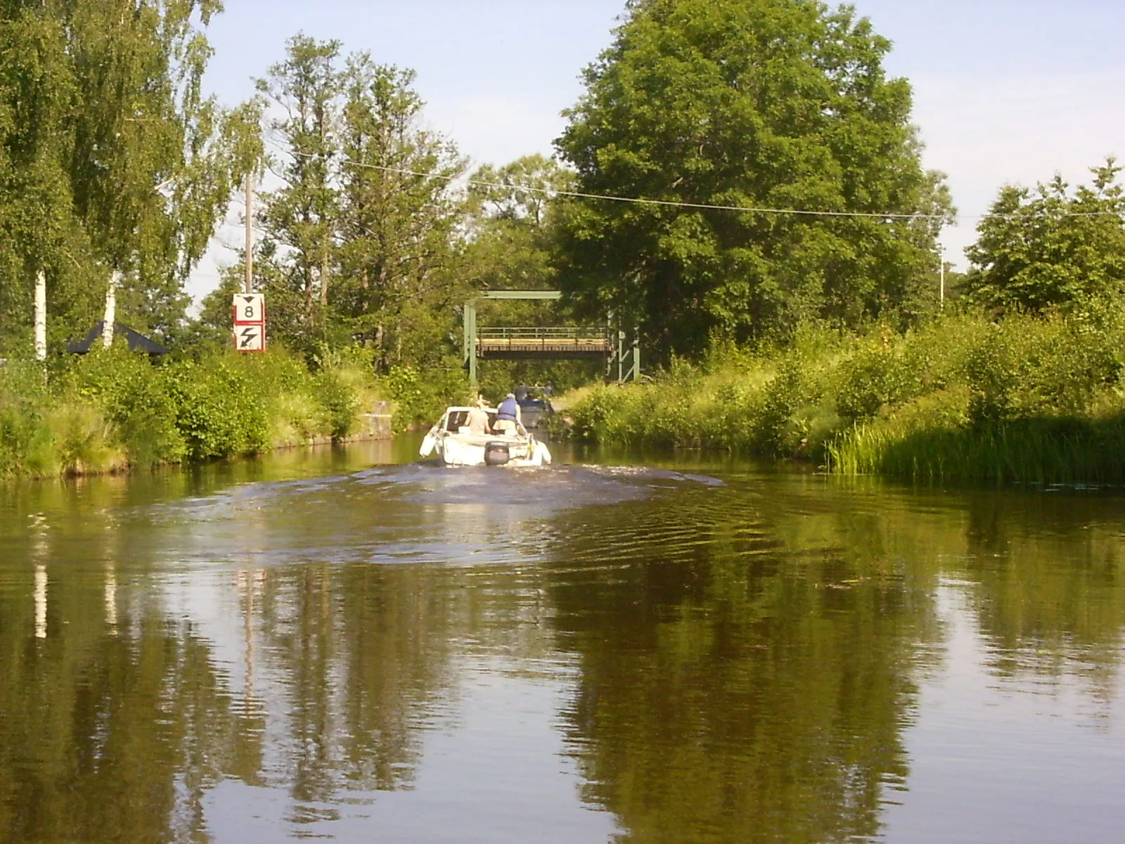 Photo showing: Västerkvarn bridge in Strömsholm Canal