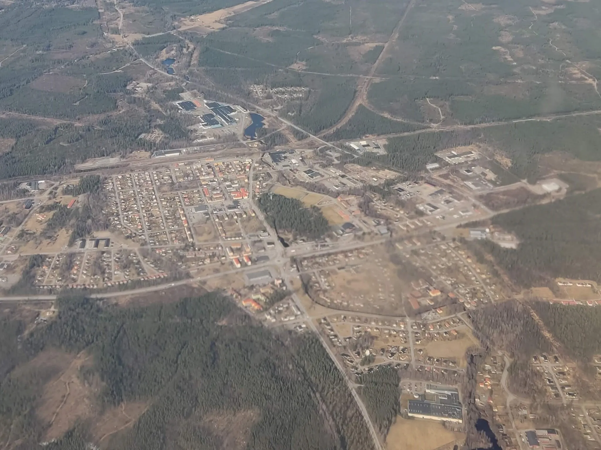 Photo showing: An aerial photo of Laxå, Örebro County, Sweden taken from the south.