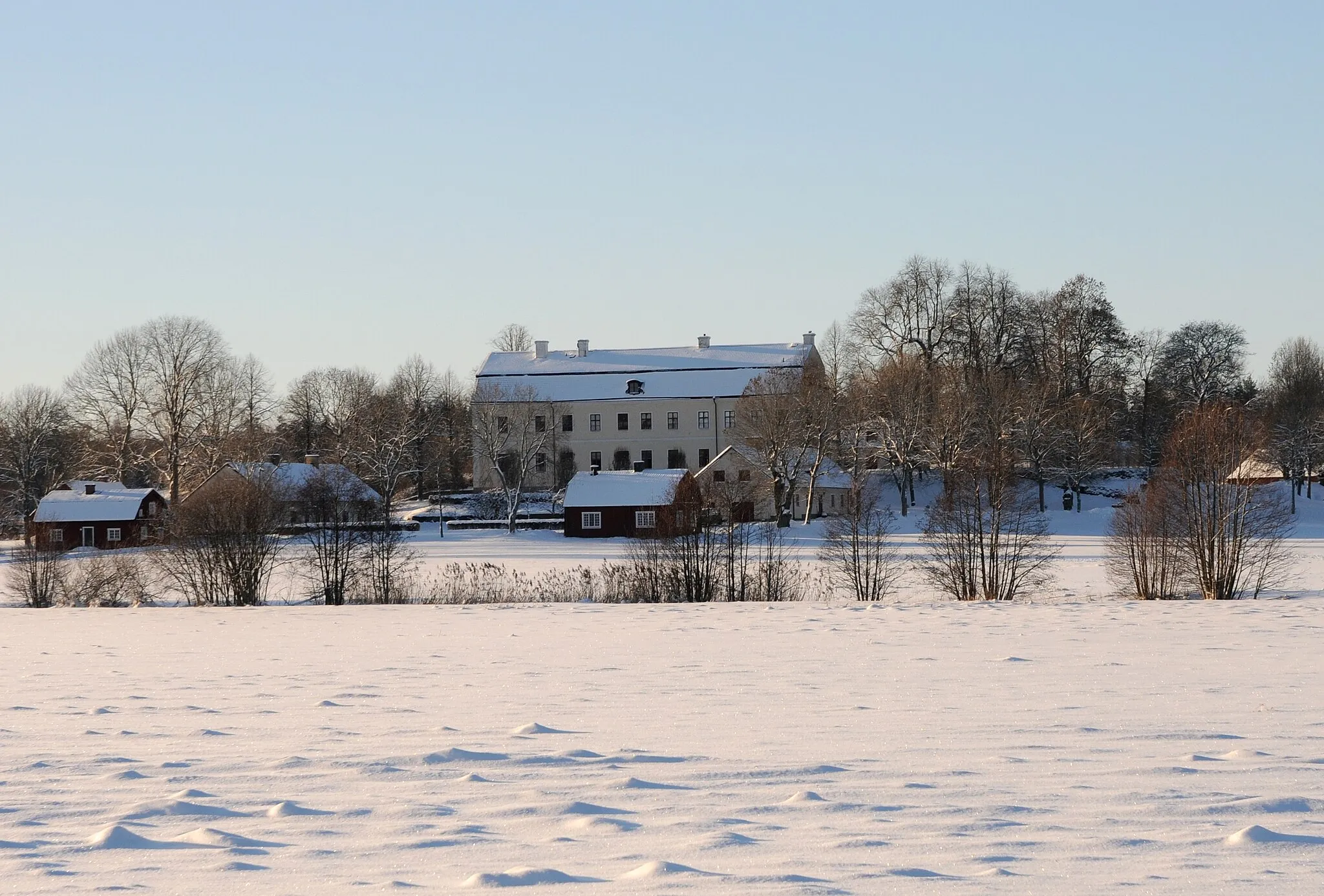 Photo showing: Sjösa gård i dec 2010