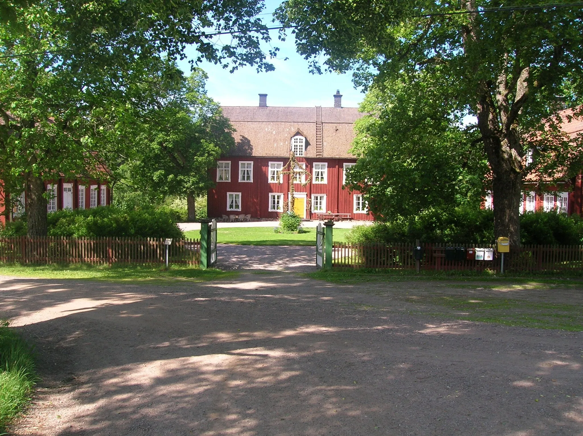 Photo showing: Rodga säteri, main entrance, in Norrköpings kommun, Sweden