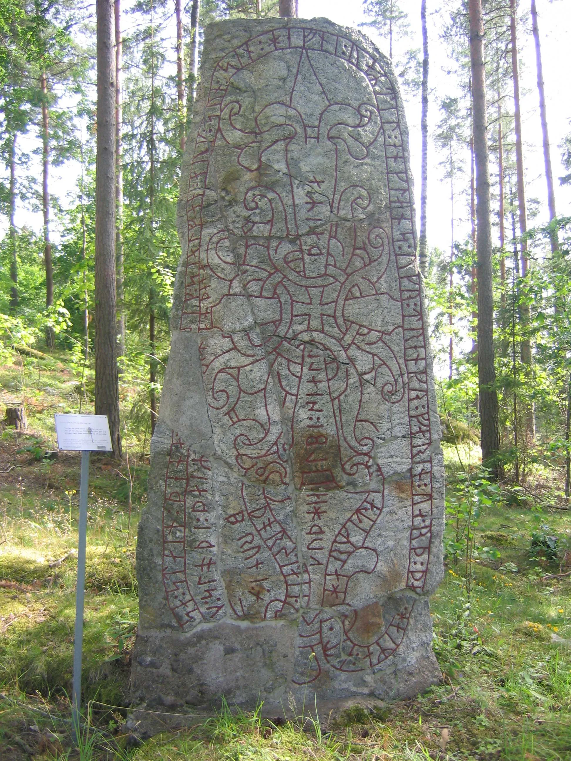 Photo showing: Runstenen Sö 55 i Bjudby, Blacksta, Flen.