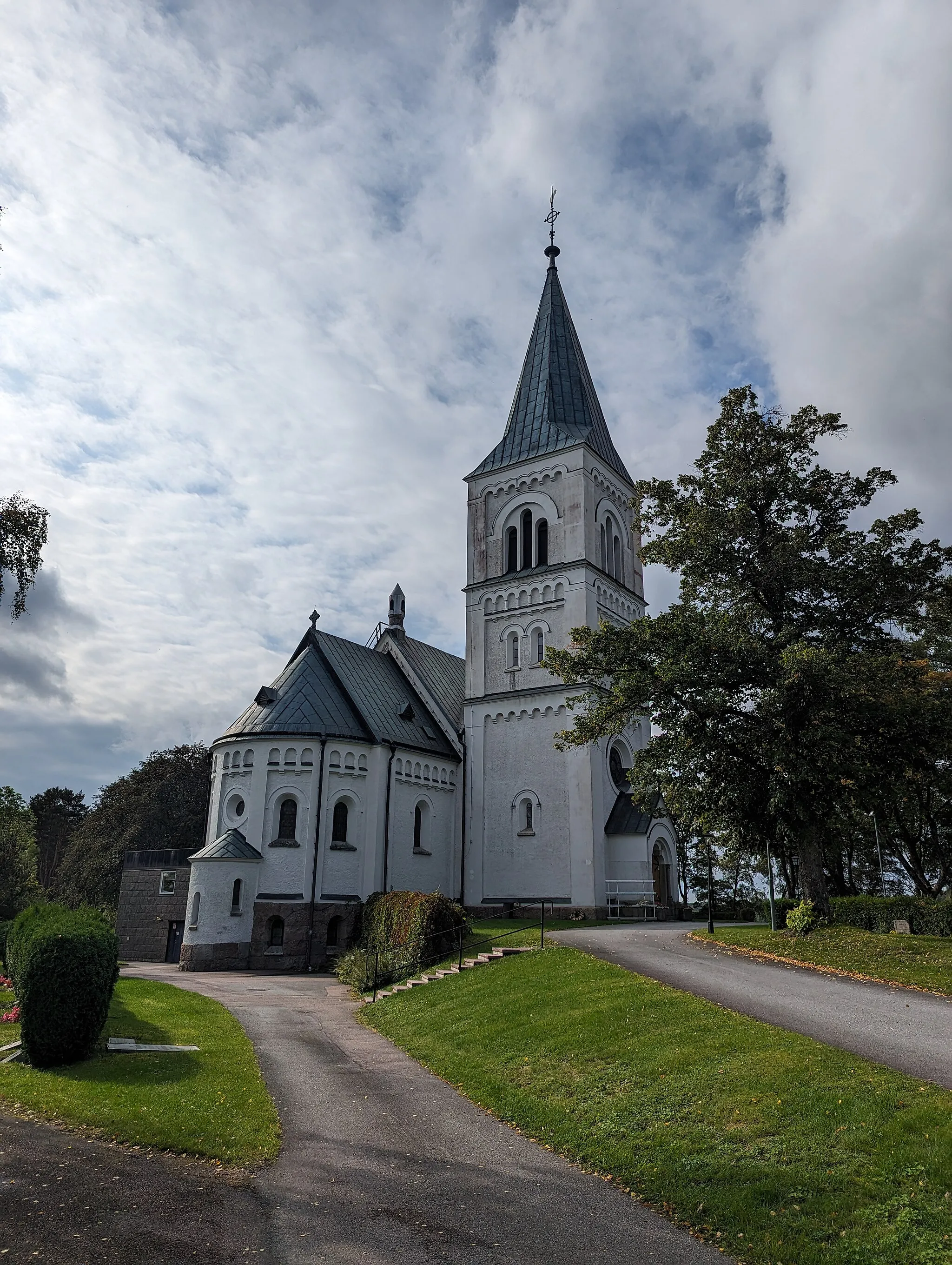 Photo showing: Sura kyrka den 16 september 2023.