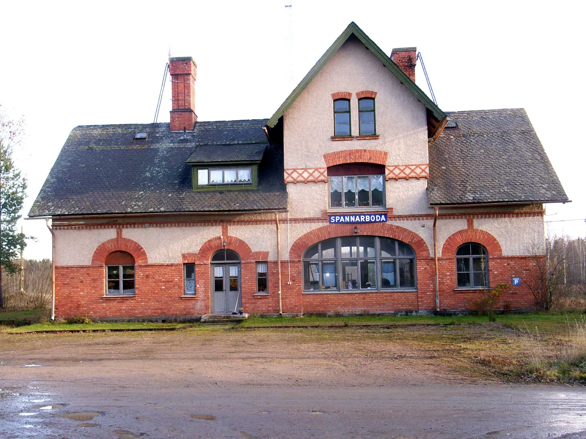 Photo showing: Spannarboda station