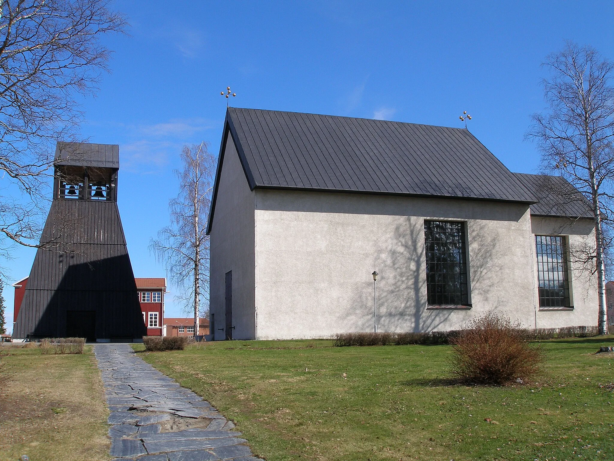 Photo showing: Bolidens kyrka med vidstående klocktorn. Boliden, Skellefteå kommun.