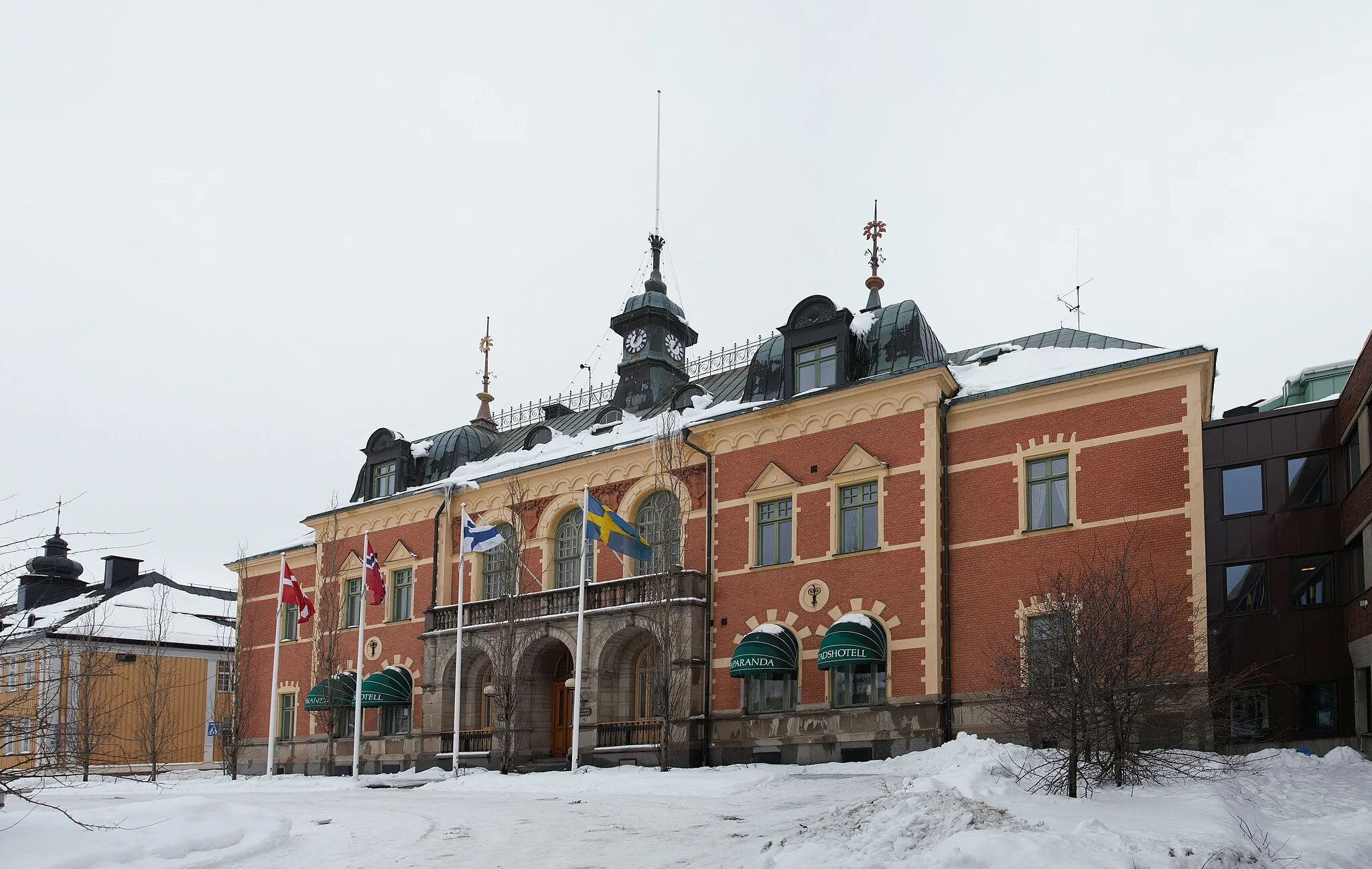 Photo showing: Haparanda stadshotell, a hotel in central Haparanda, Sweden.