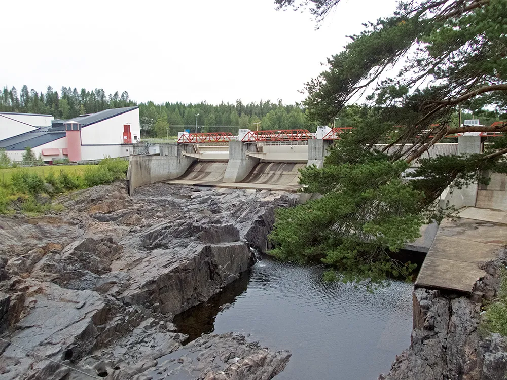Photo showing: Finnfors new power plant in the Skellefte River.