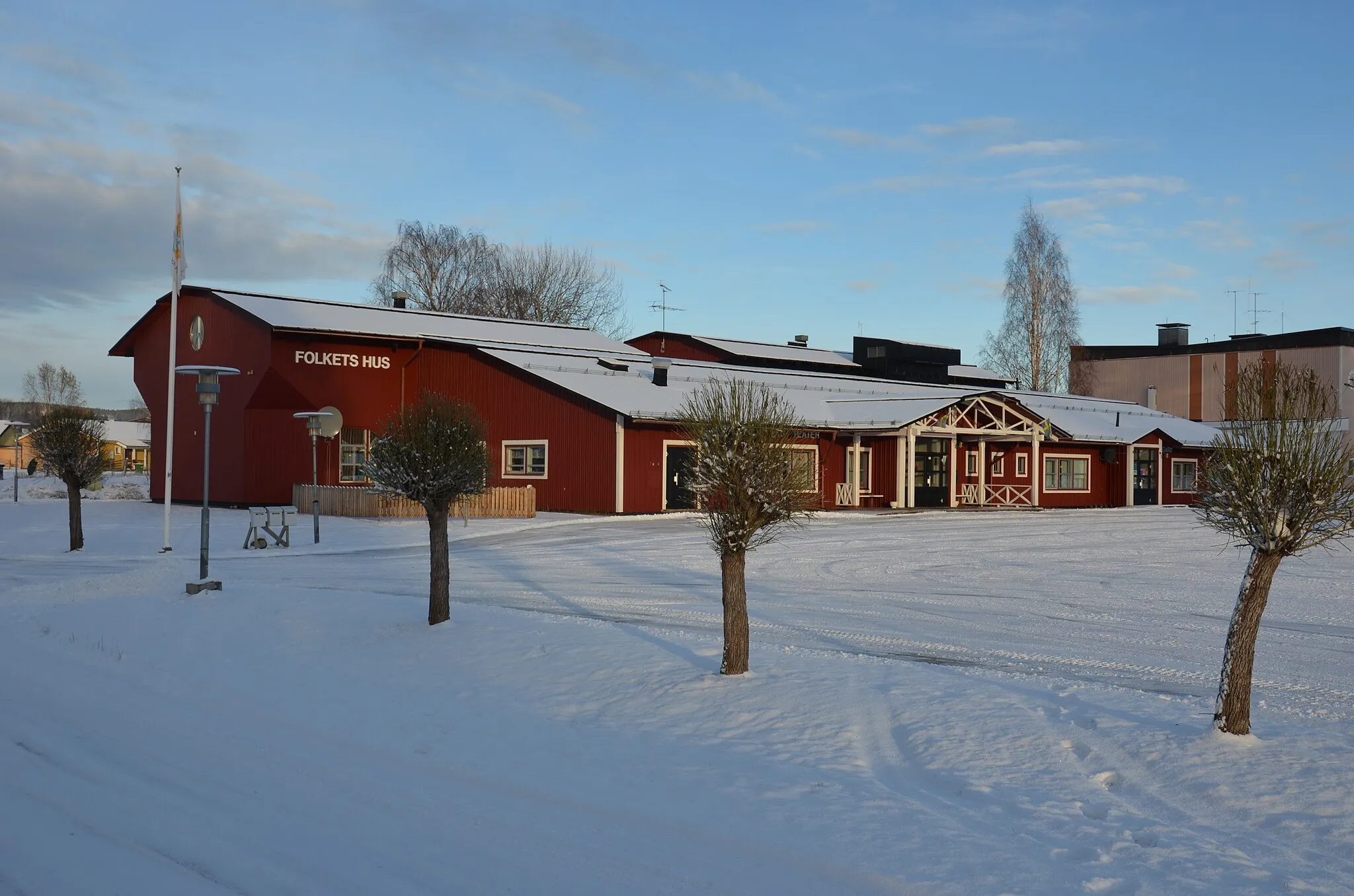 Photo showing: Folkets hus Vuollerim