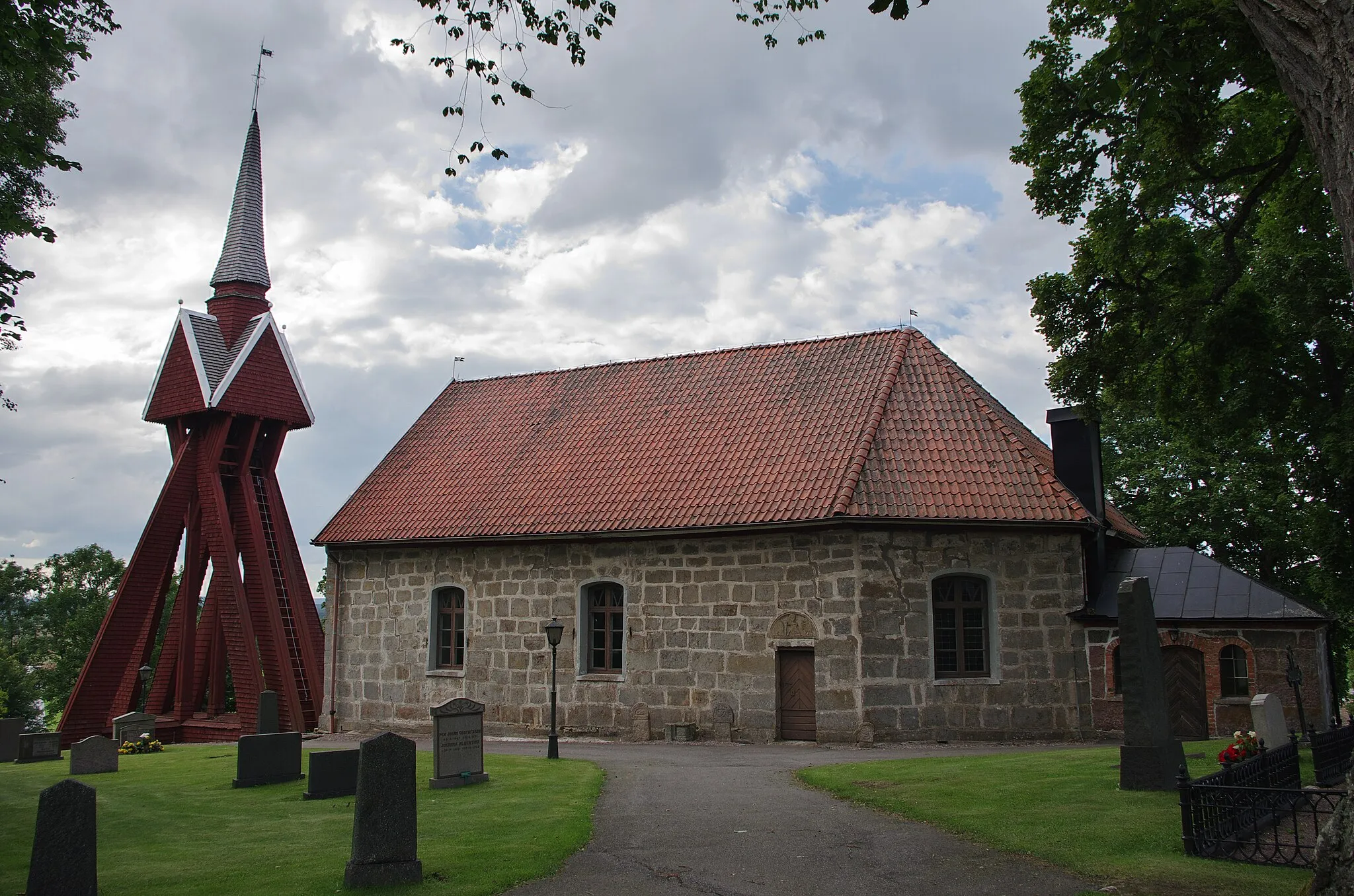 Photo showing: Velinga church in Västergötland, Sweden.