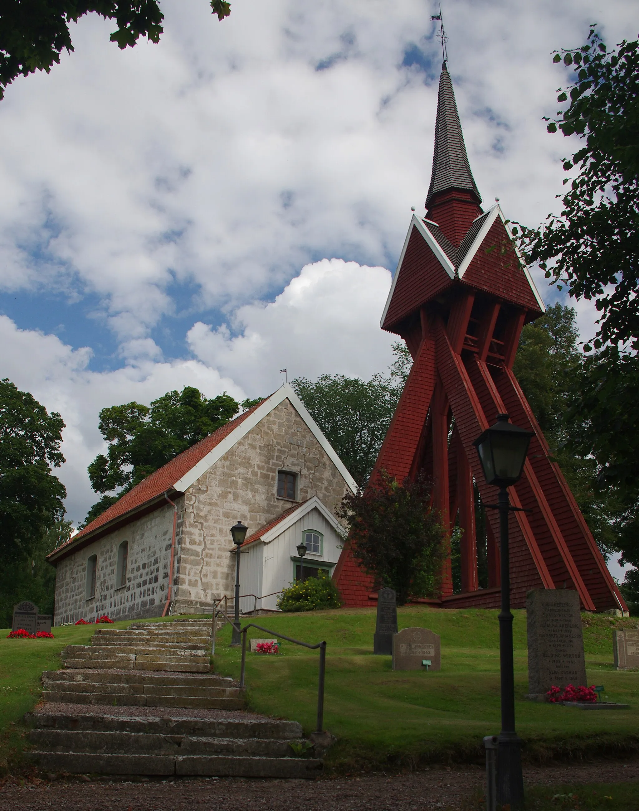 Photo showing: Velinga church in Västergötland, Sweden.