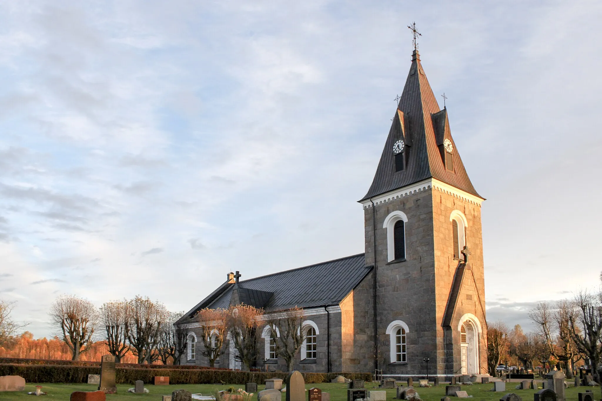 Photo showing: Hamneda kyrka