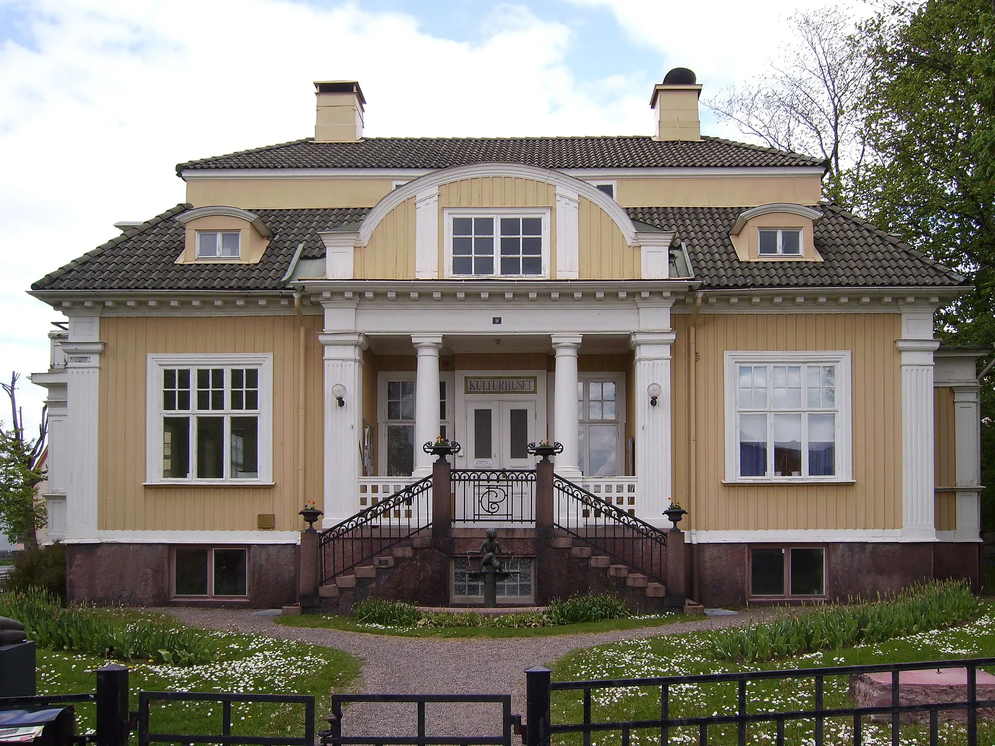 Photo showing: The culture house in the town Nässjö in Sweden.