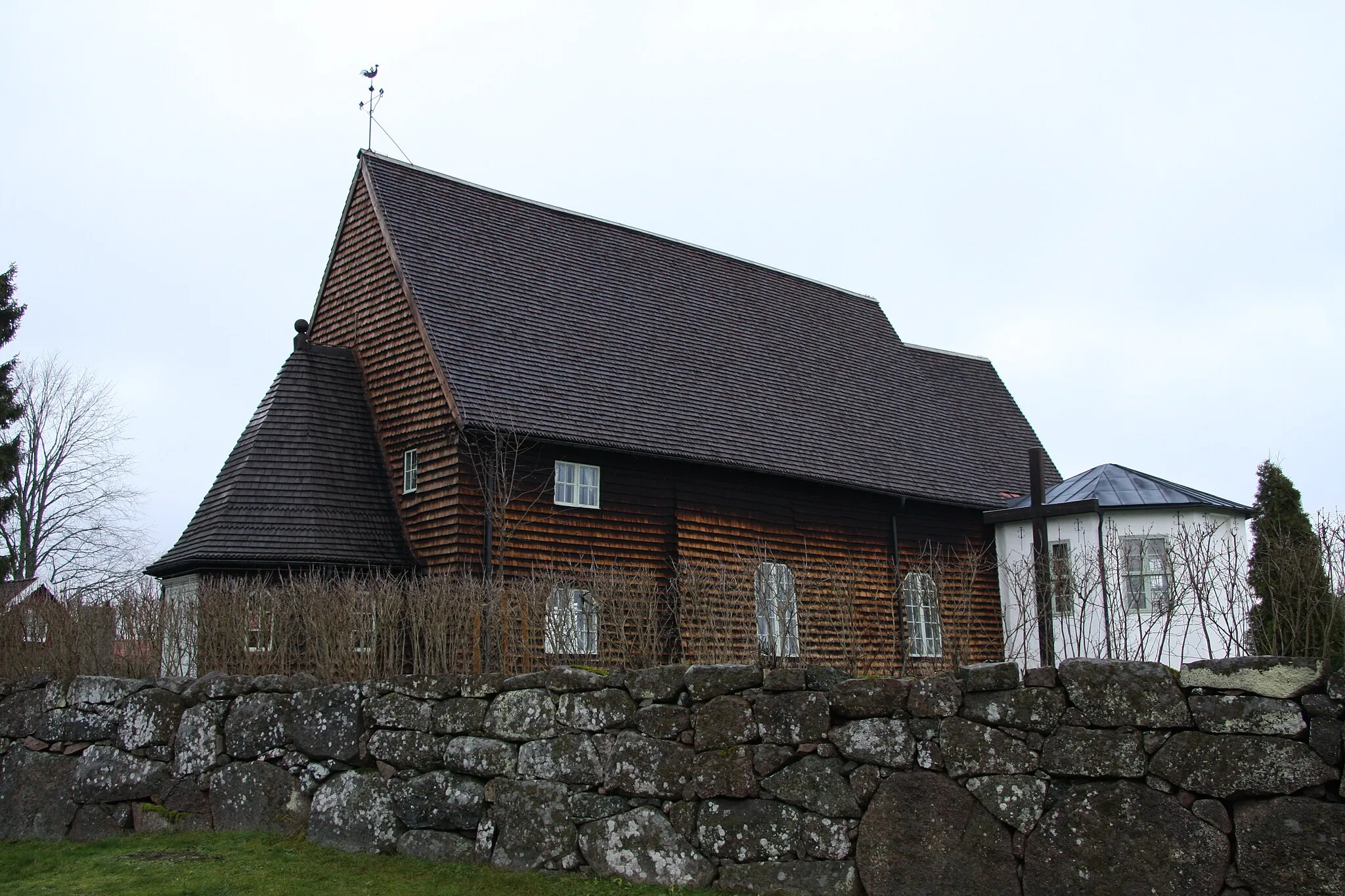 Photo showing: Detta är Pelarne kyrka