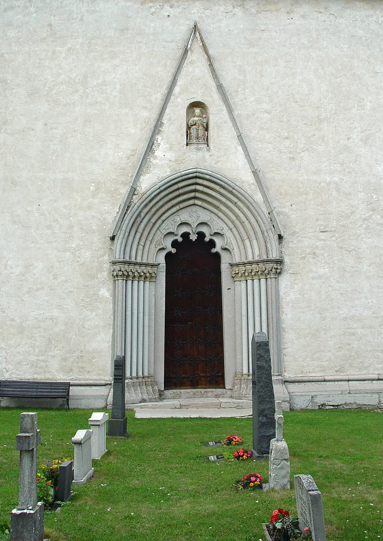Photo showing: Källunge kyrka auf Gotland: Südportal im Hauptschiff