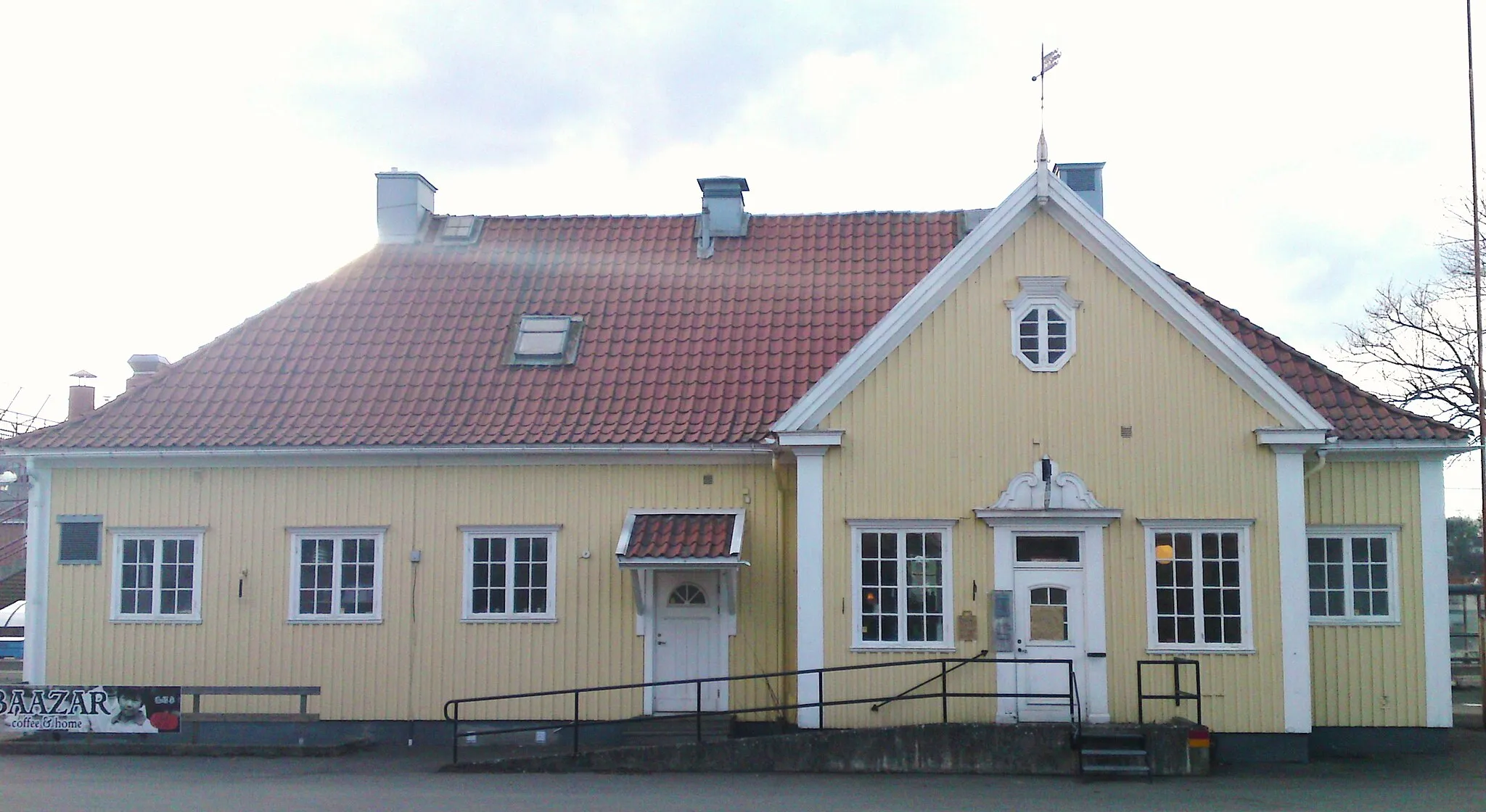 Photo showing: Sävsjö station