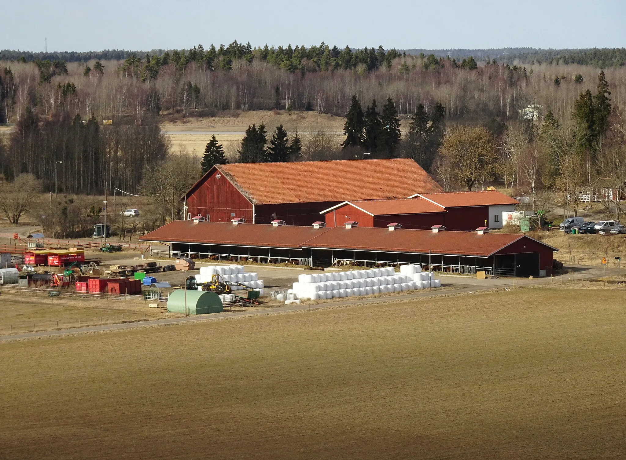 Photo showing: Hästa gård