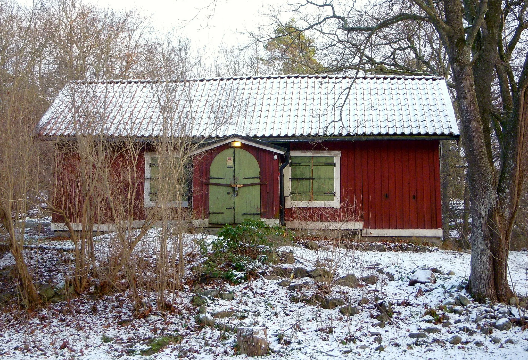 Photo showing: "Grindstugan" i Larsboda. Stortorps grindstuga anlades på Forsens ägor 1850 intill torpet Larsboda.