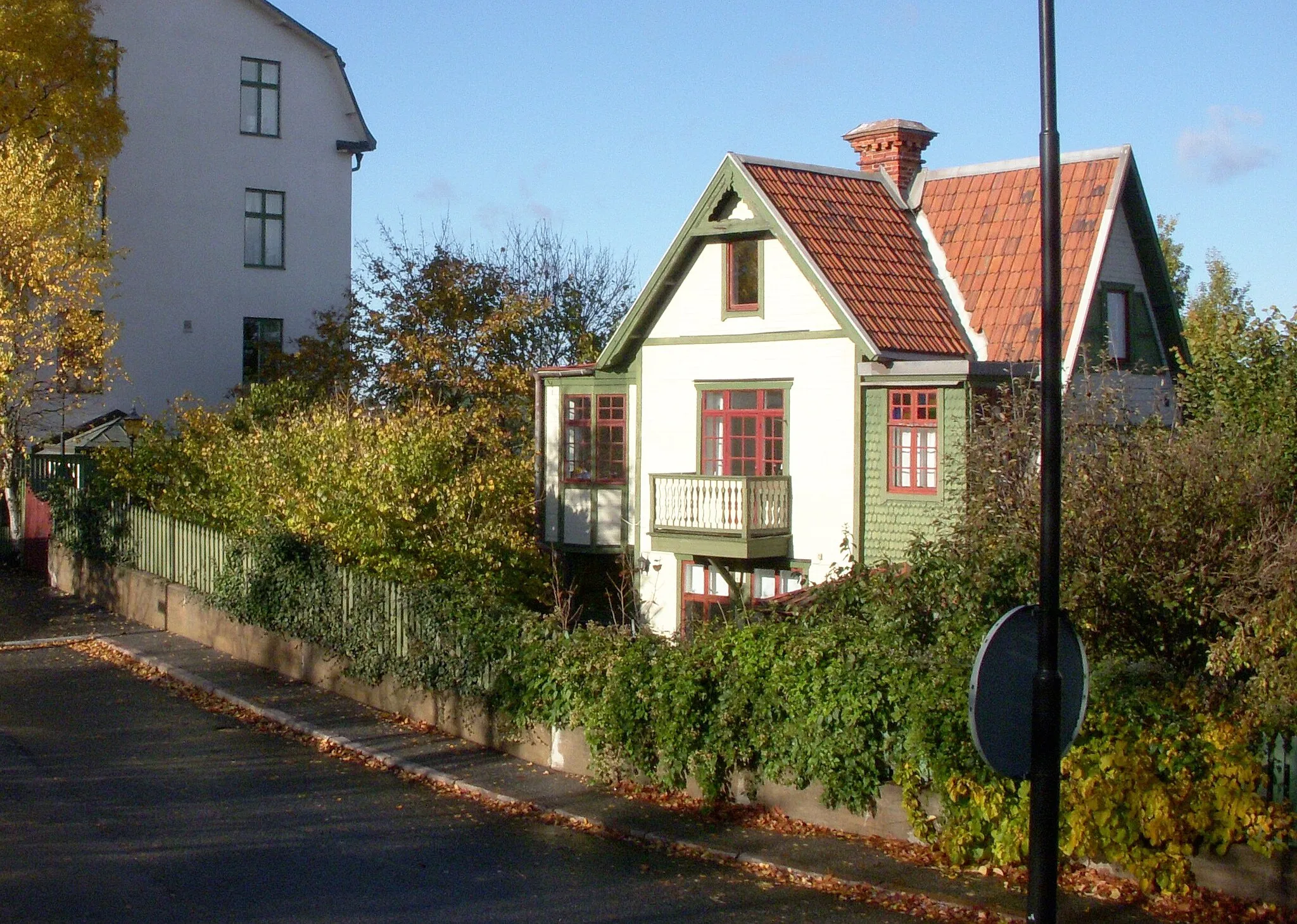 Photo showing: Utkiksbacken 28 "Linnea", byggår 1907, Carl J. Forss (Byggmästare), Carl J. Forss (Arkitekt), Carl J. Forss (Byggherre)