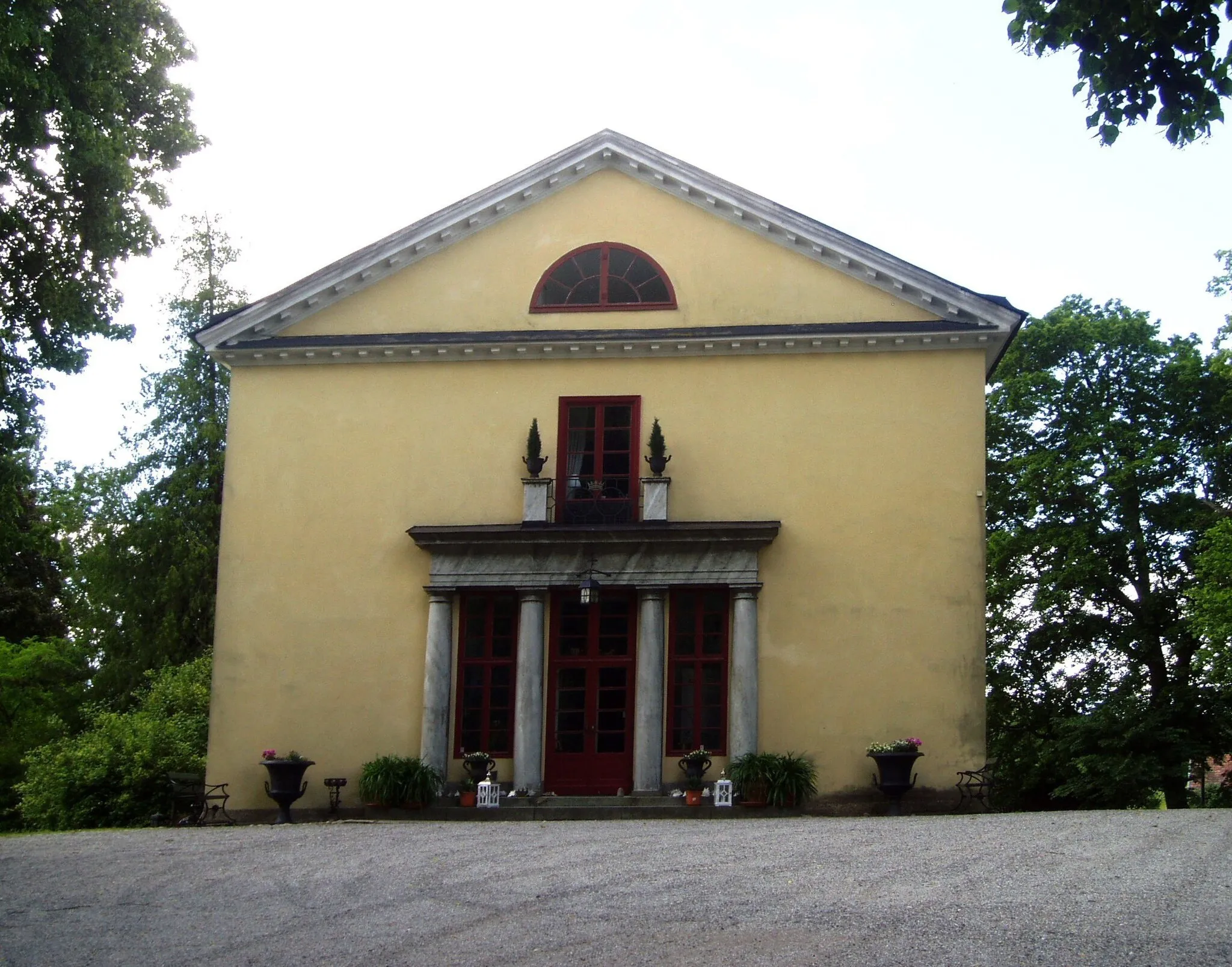 Photo showing: Almarestäket mansion, Upplands-Bro municipality, Sweden, gable