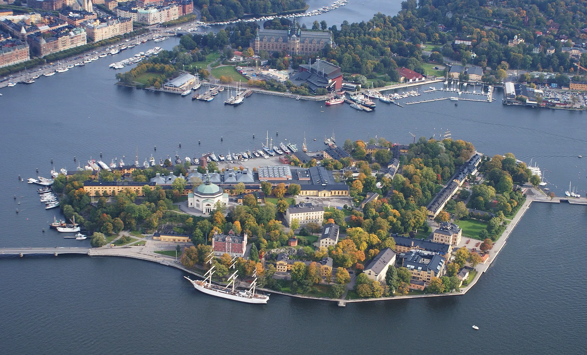 Photo showing: Skeppsholmen sedd från helikopter.