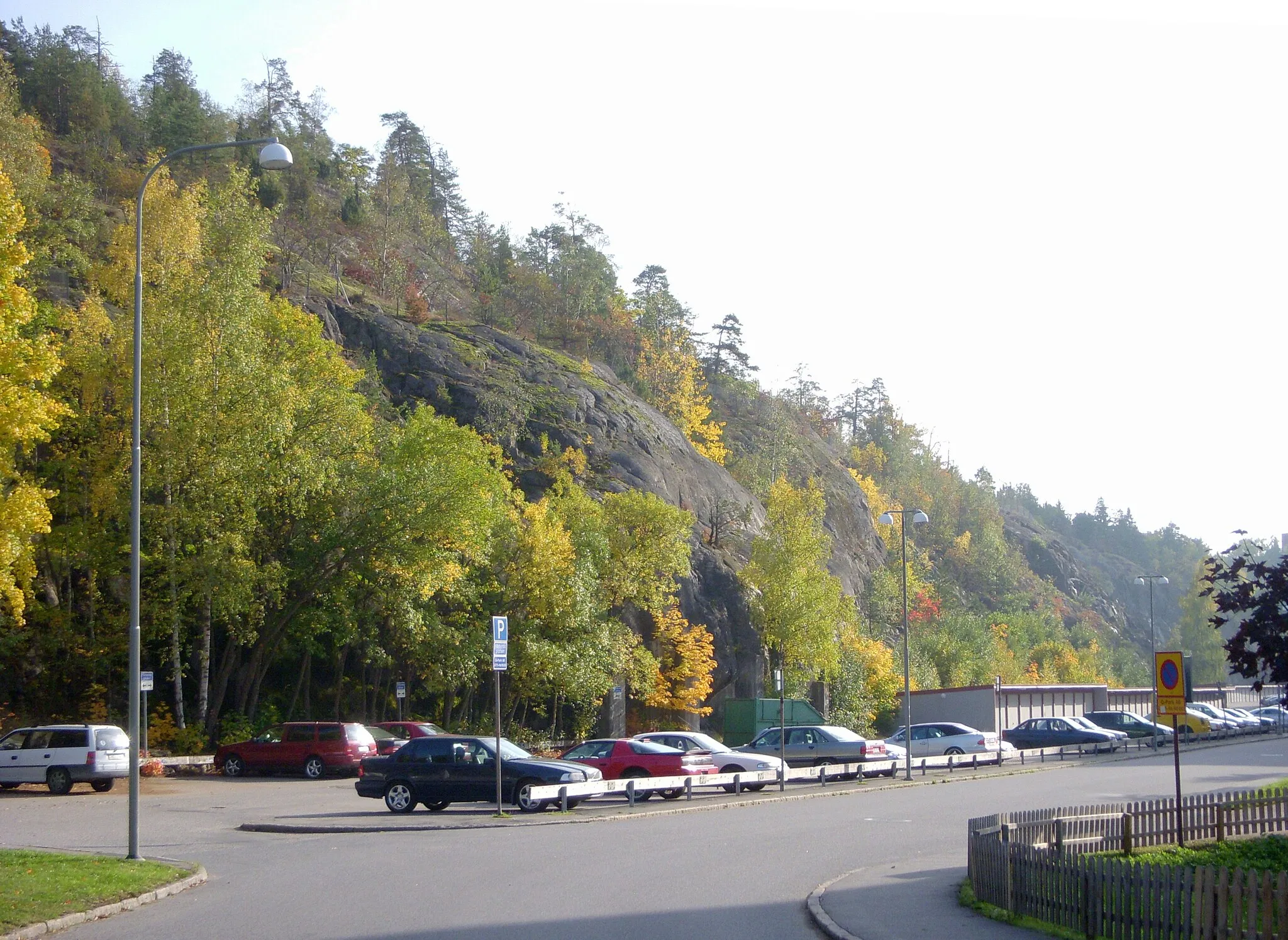 Photo showing: Masmoberget vid Solhagavägen, Huddinge kommun