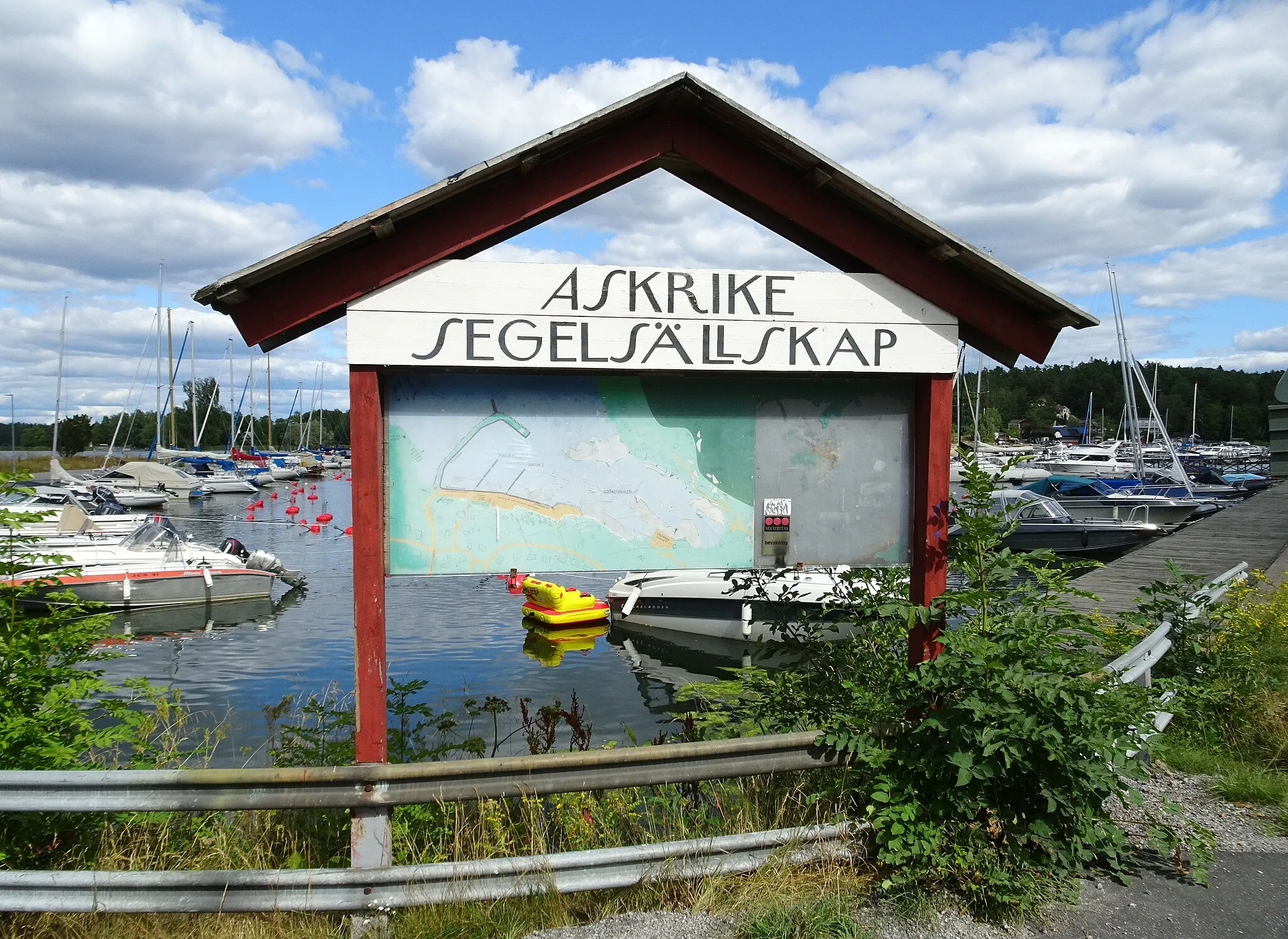 Photo showing: Grönstaviken med Askrike Segelsällskap