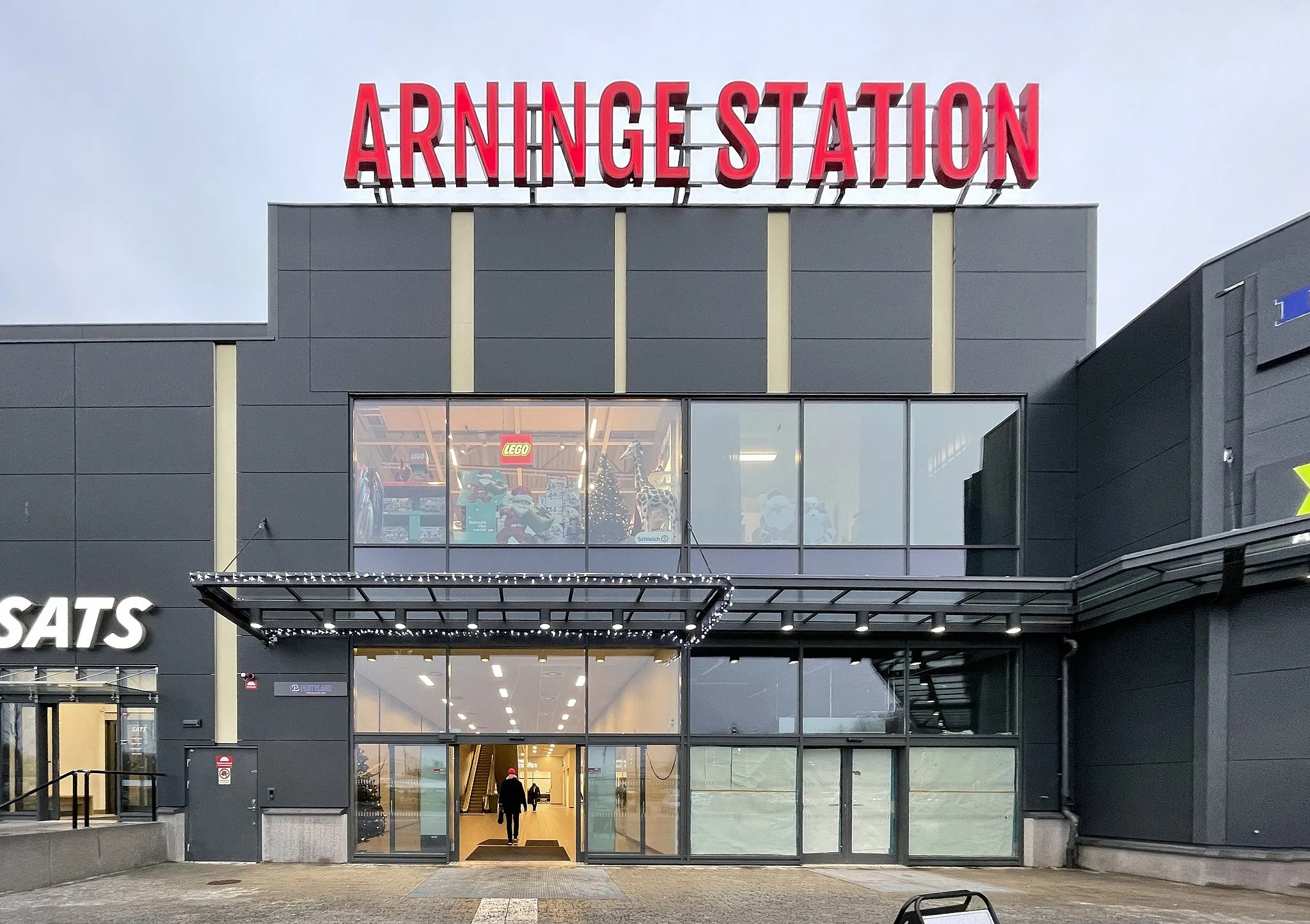 Photo showing: Arninge järnvägsstation på Roslagsbanan