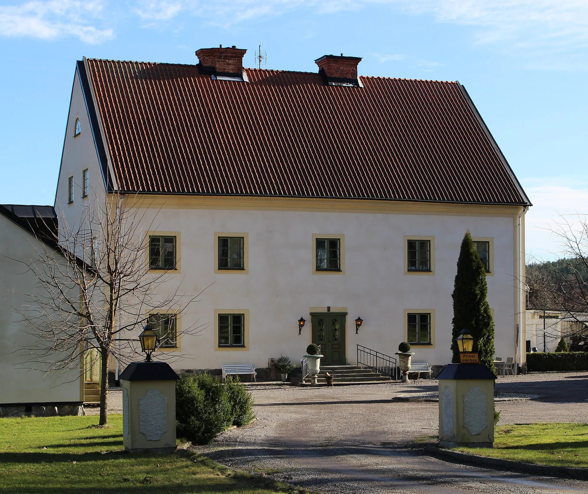 Photo showing: Håtuna stenhus