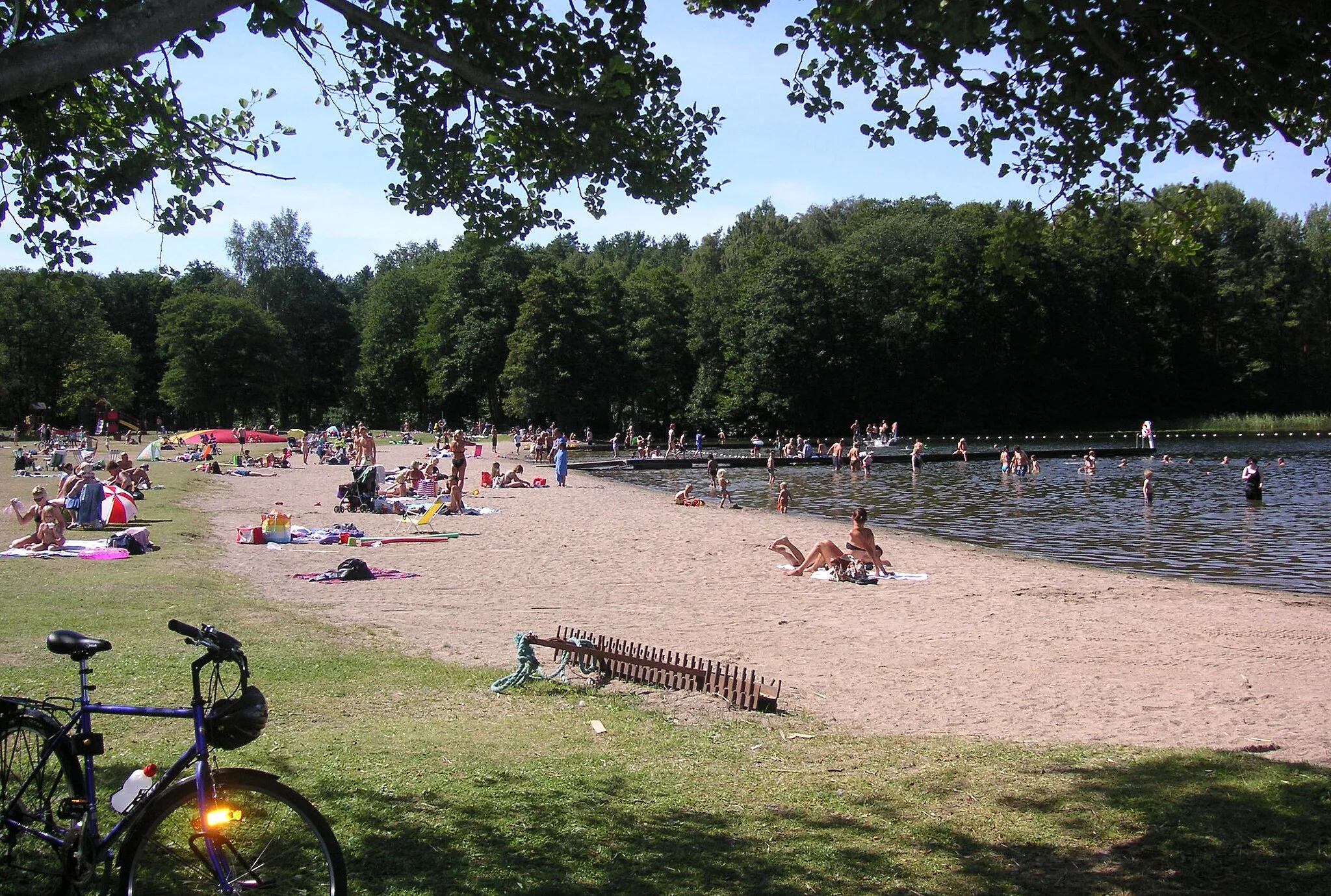 Photo showing: Flottsbrobadet vid Flottsbro i Huddinge