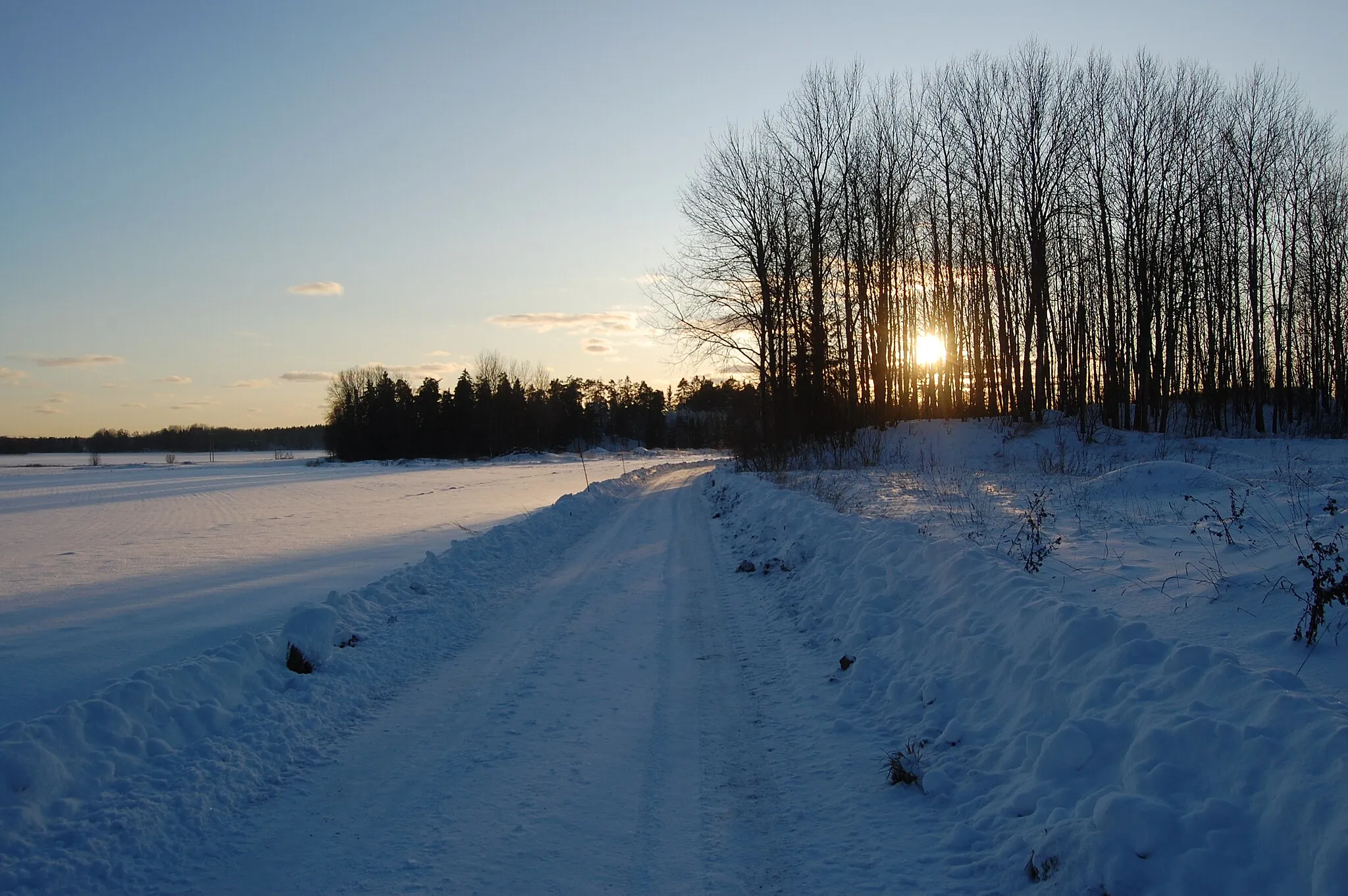 Photo showing: Gårdsvägen i Västerhaninge