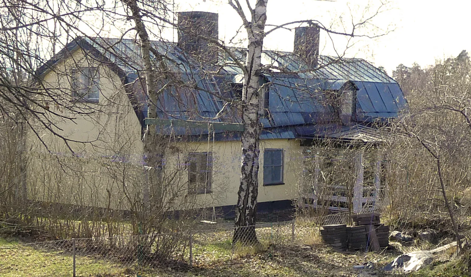 Photo showing: Last remaining house of earlier village Stora Flysta in Stockholm, Sweden.