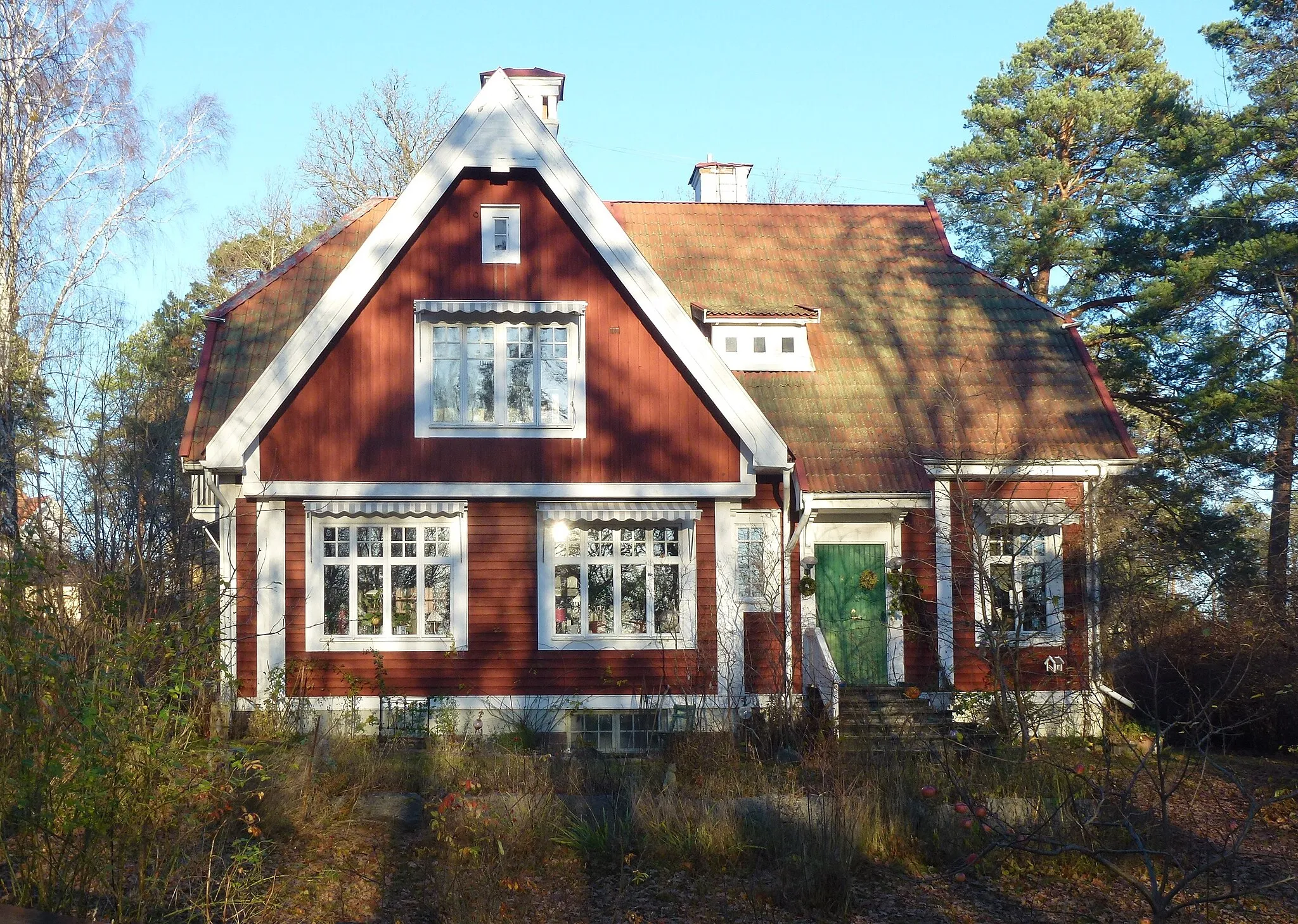 Photo showing: Villa Borell, John Lodéns v 17, arkitekt Albin Brag, byggherre Th Borell, en av Storängens grundare (1904-08)