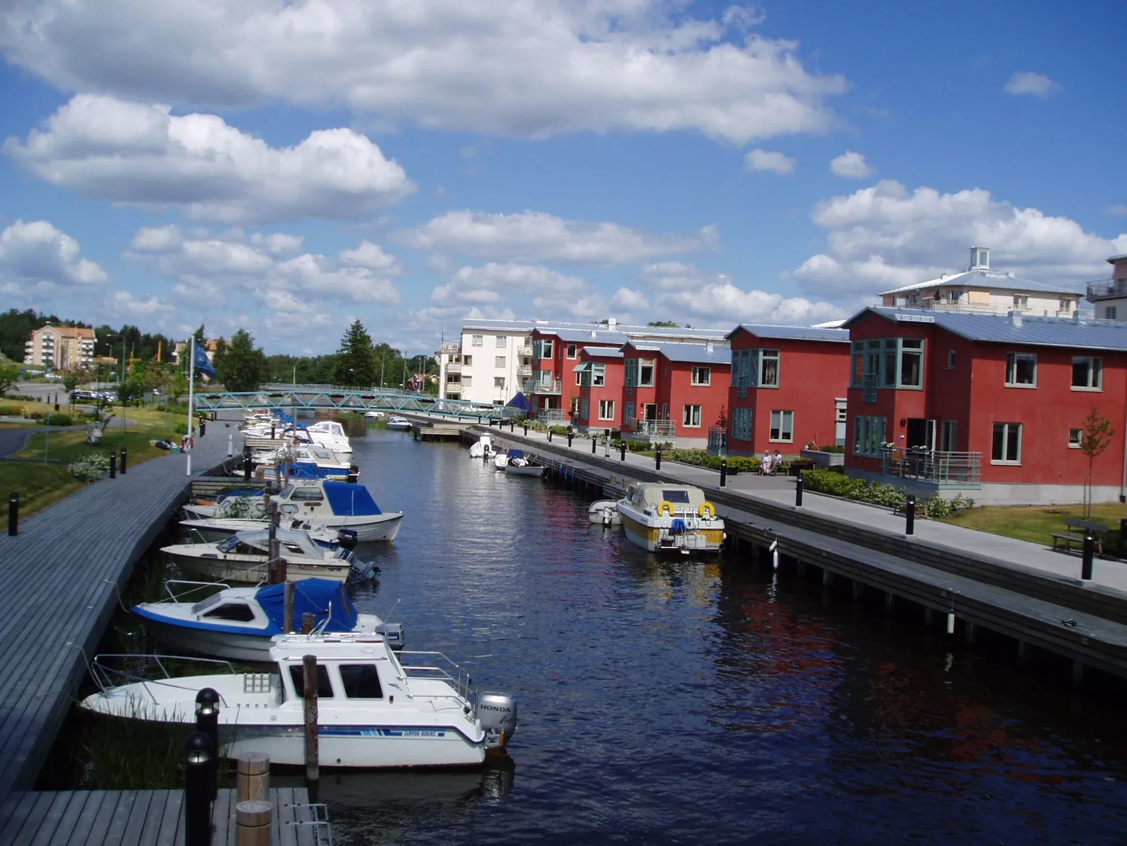 Photo showing: Åkers kanal i sv:Åkersberga

photo taken by Udo Schröter