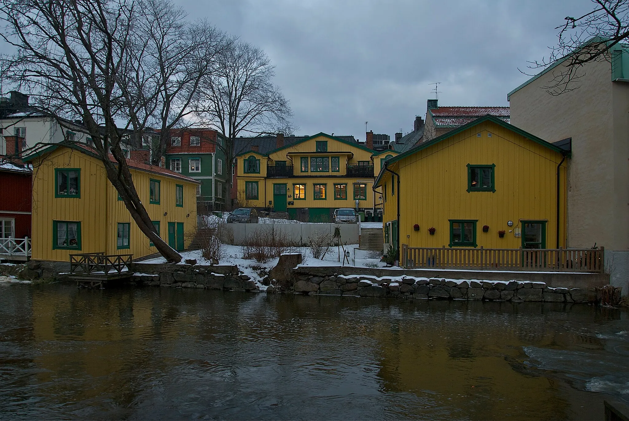 Photo showing: Behmerska gården in Norrtälje, January 2012. Built in the 1830s. Home to Johan Edvard Behme, Mayor of Norrtälje 1887-1911.