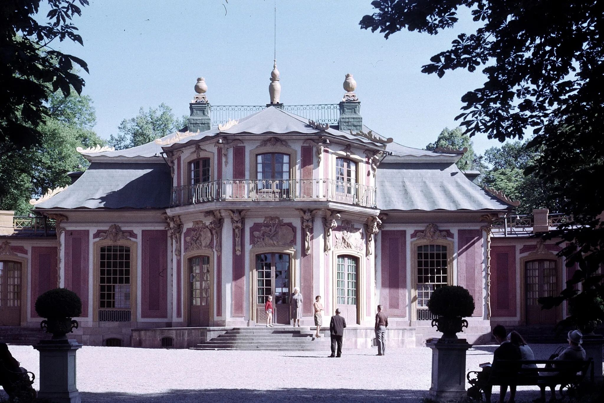 Photo showing: chenisestold (palace) drothroingholm