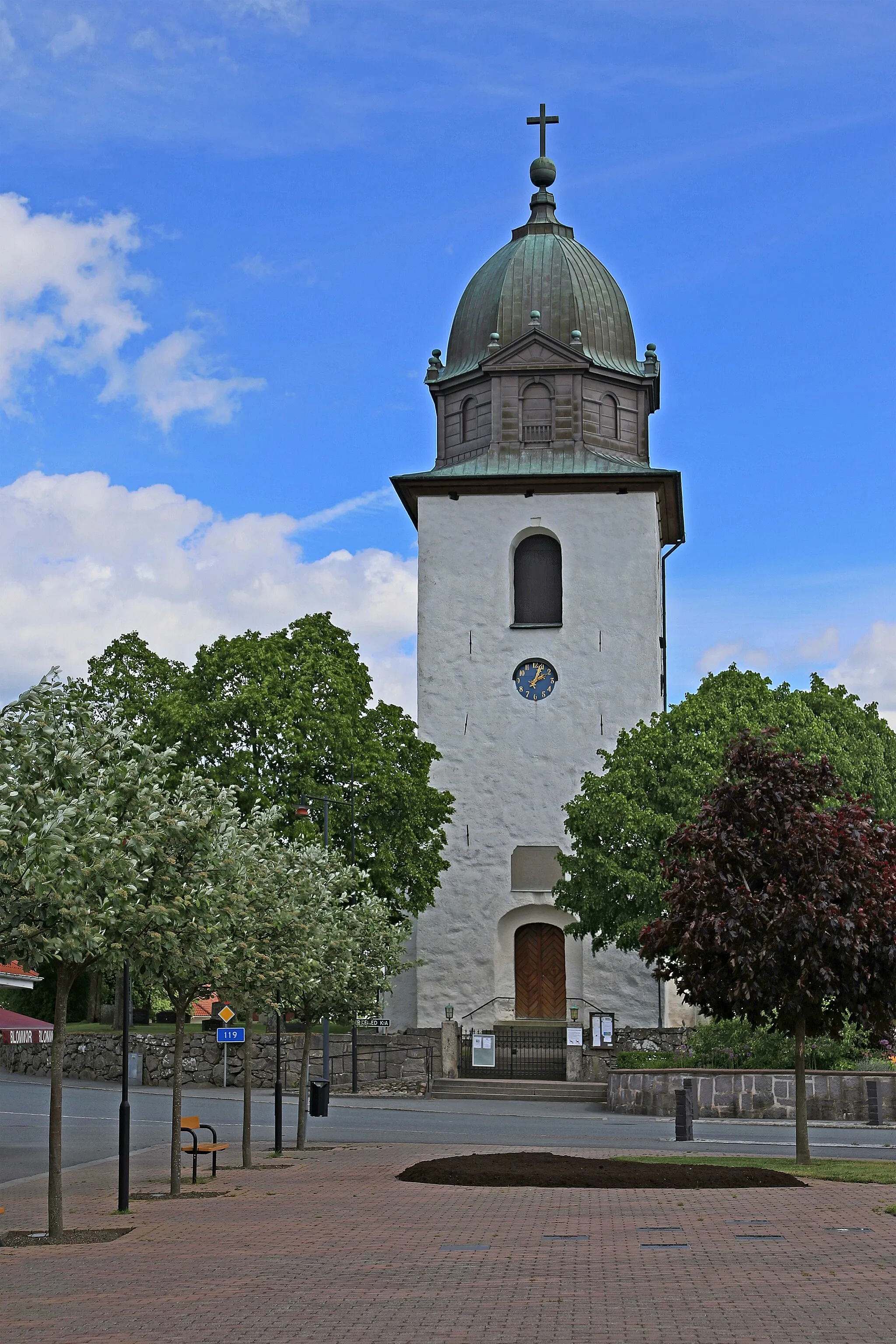 Photo showing: Church in Lönsboda (Örkeneds kyrka). The church was supposedly built in 1788. Lönsboda is a part of the municipality of Osby in the southern Swedish province of Skåne County.