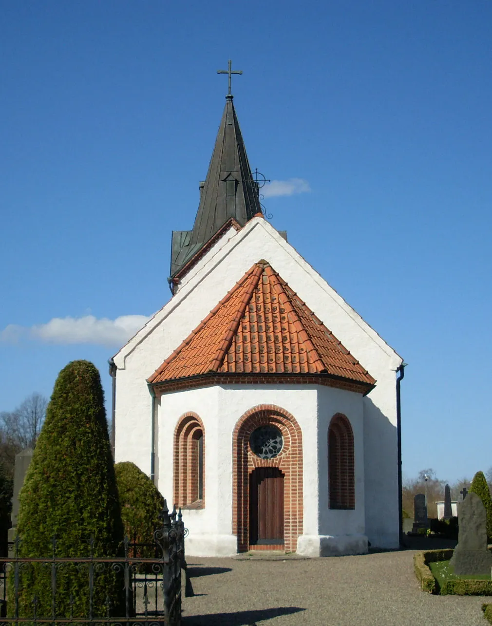 Photo showing: The church of Kyrkheddinge in southern Sweden
