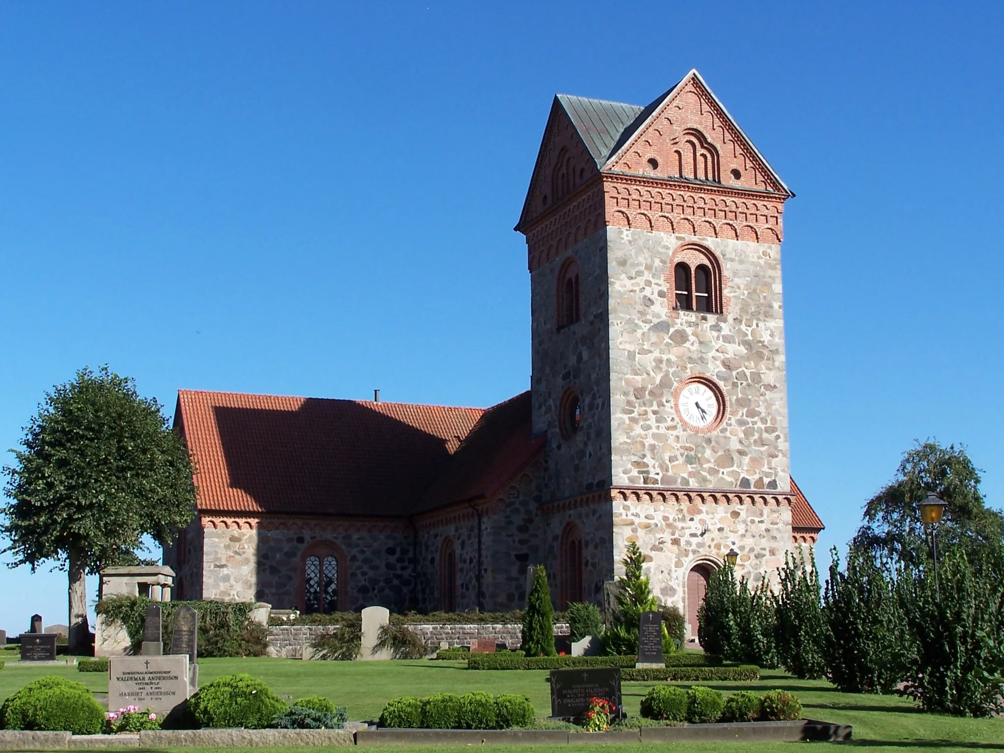 Photo showing: Torrlösa kyrka - Exterior.