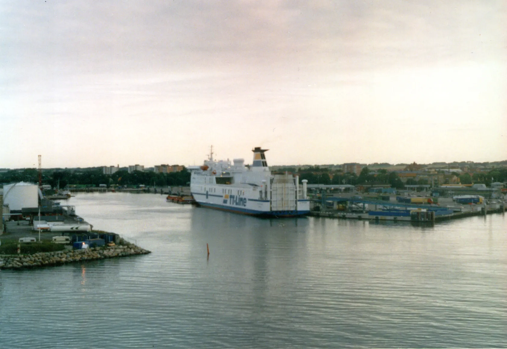 Photo showing: TT line ferry in Trelleborg