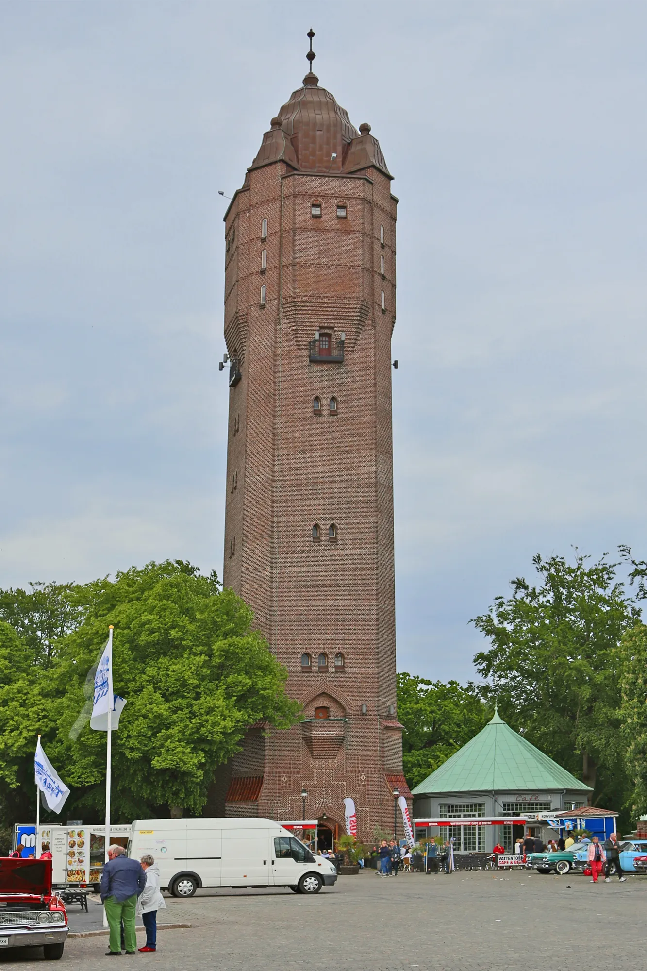 Photo showing: Water tower in Trelleborg. The Swedish city is an important port for motor vehicle -ferries from Sassnitz, Rostock, Travemünde and Swinemünde.