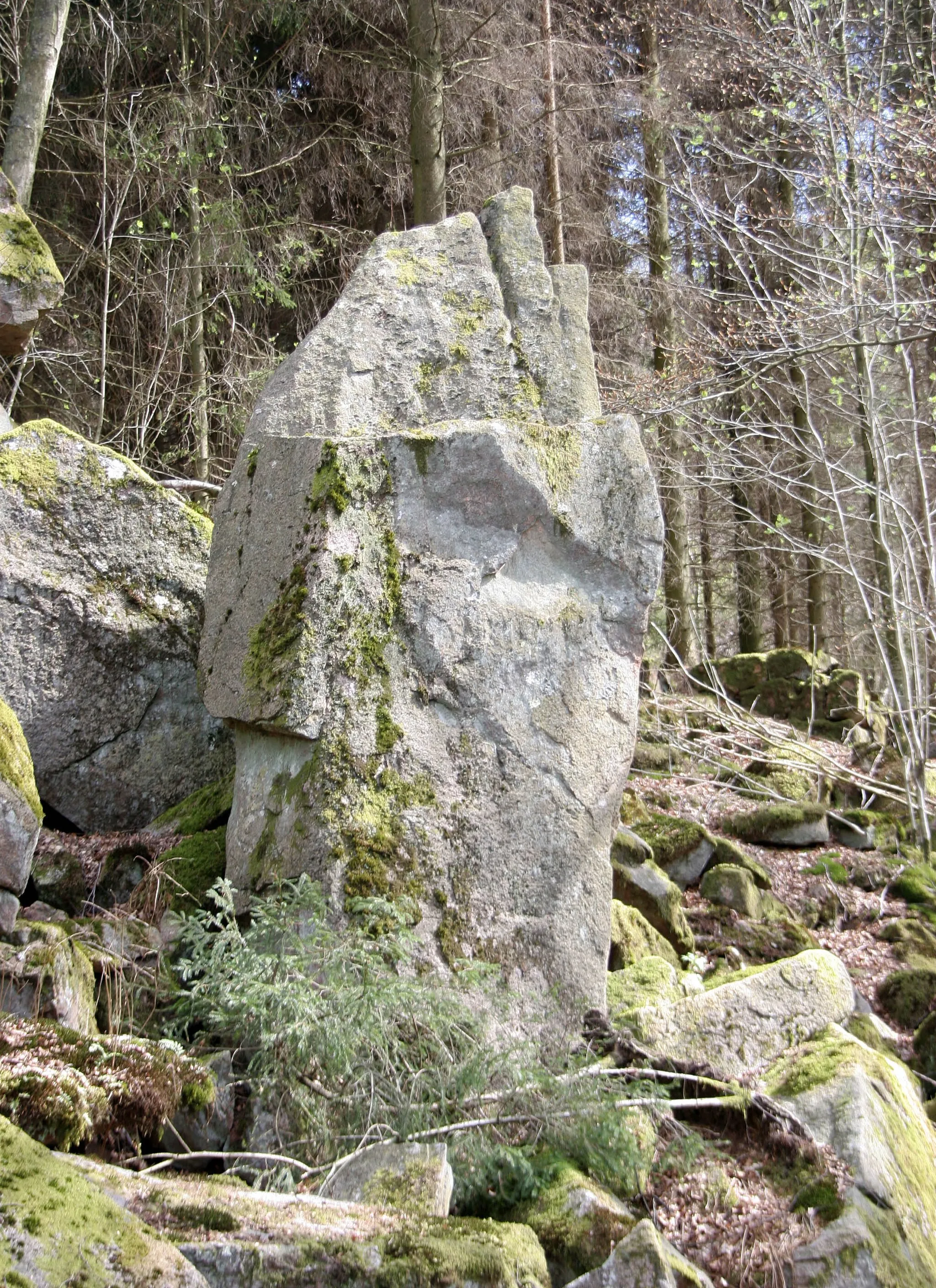 Photo showing: Rock formation in Klåveröd recreational area.