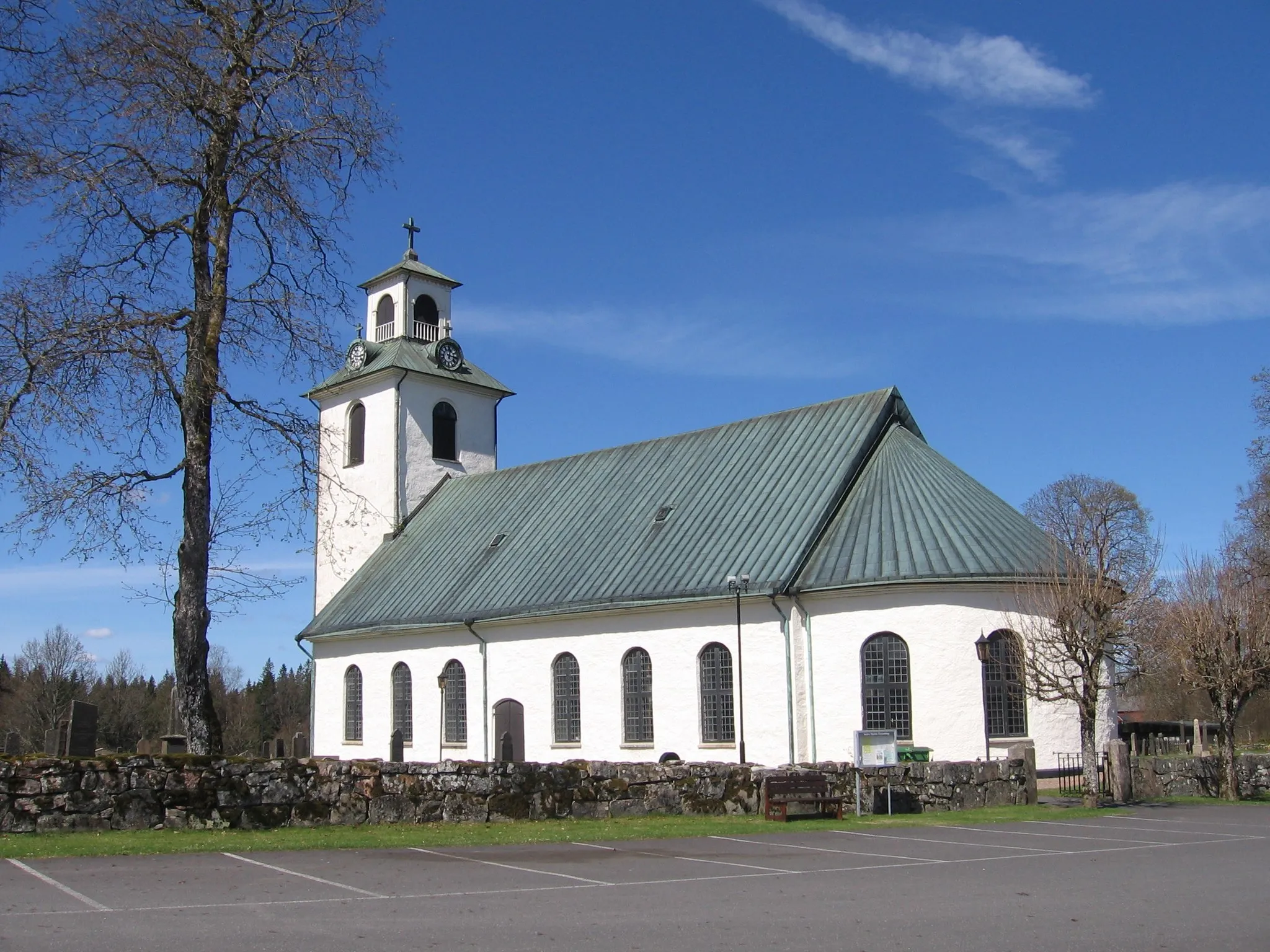 Photo showing: The church Södra Hestra 2013