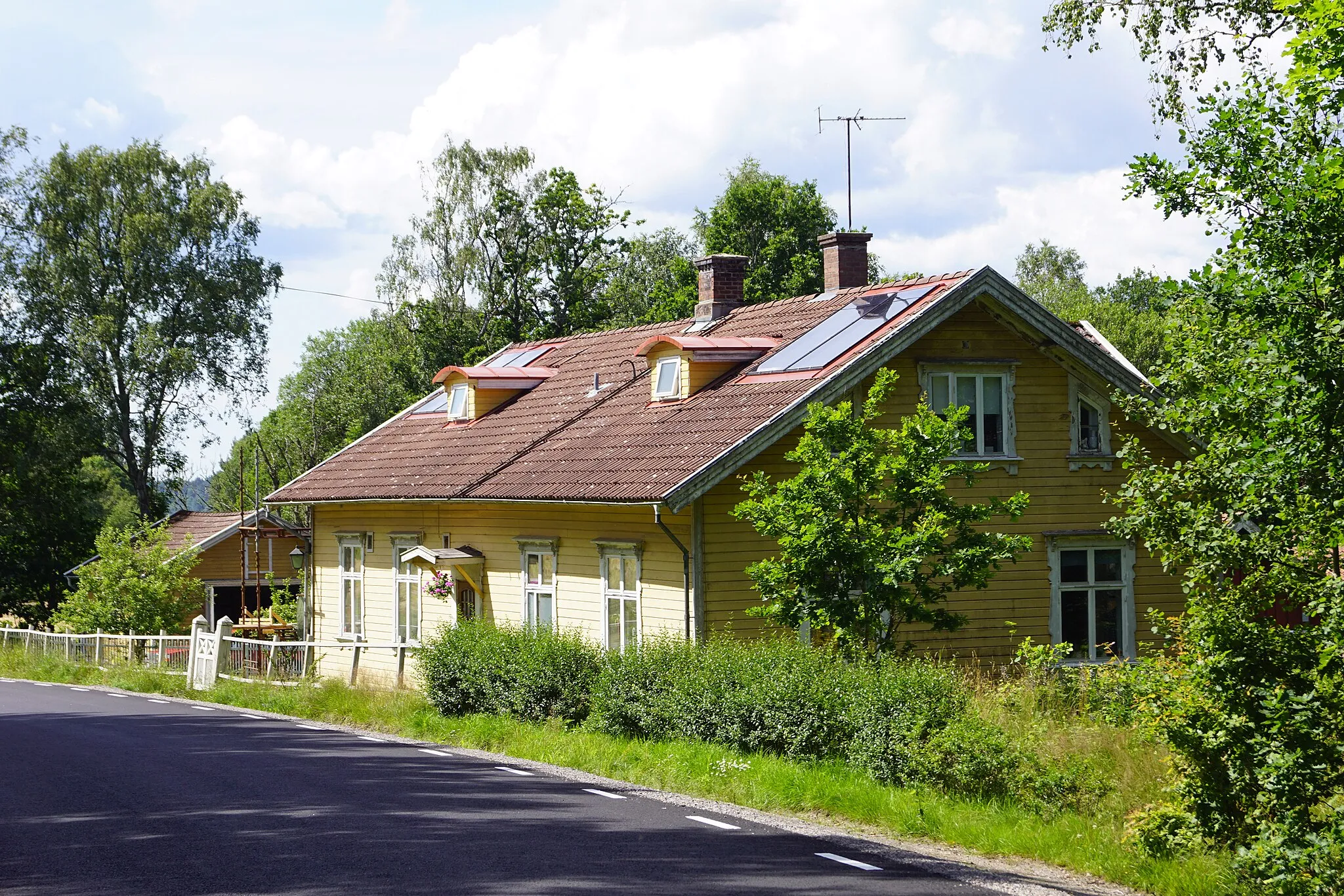 Photo showing: The school house in Verle, Hålanda socken, Ale Municipality, Sweden.