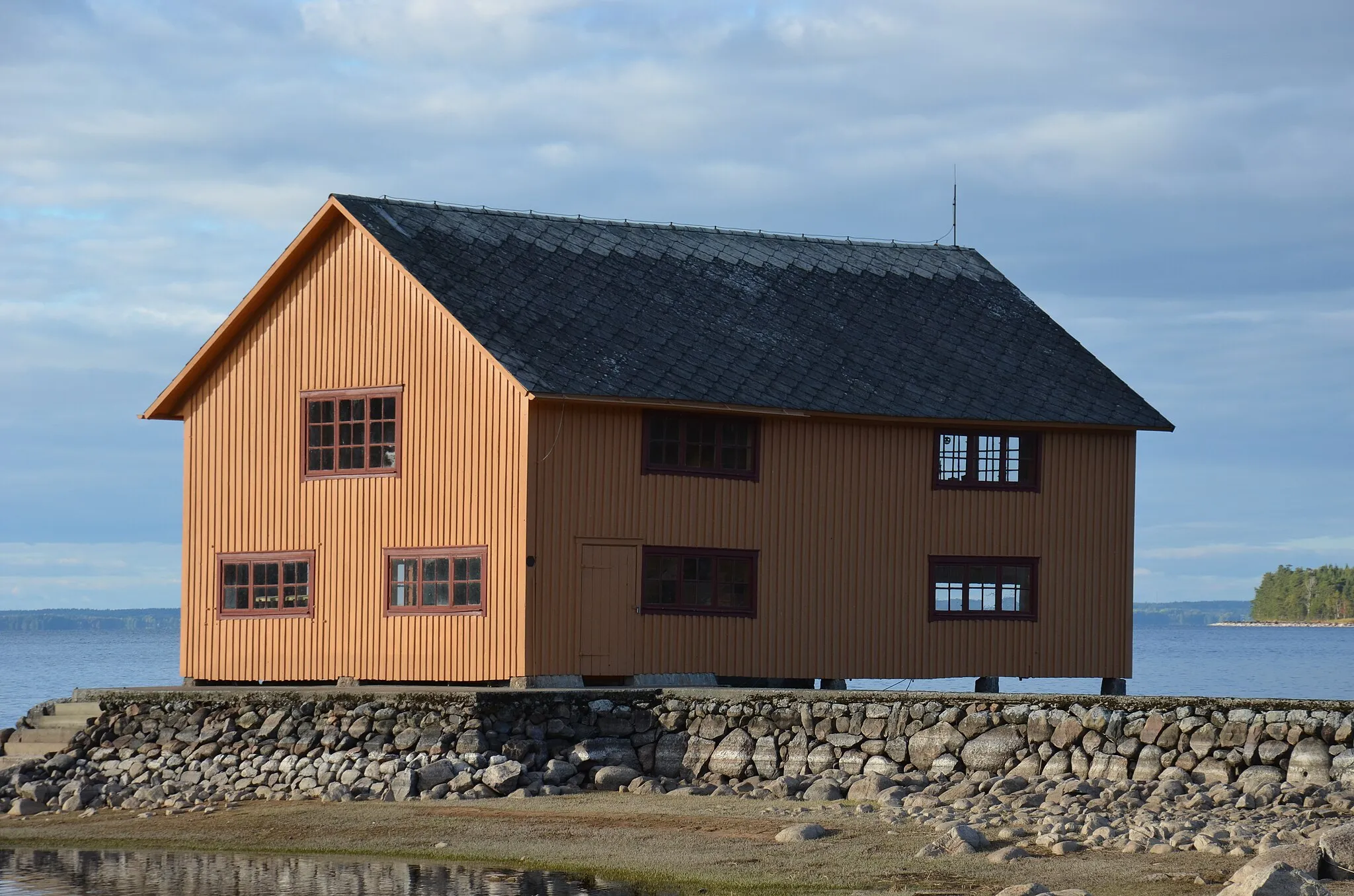 Photo showing: in the RAÄ buildings database.