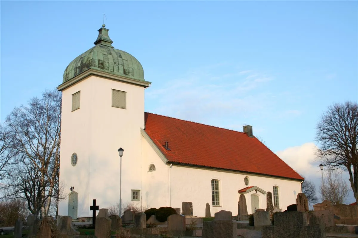 Photo showing: Jörlanda Church